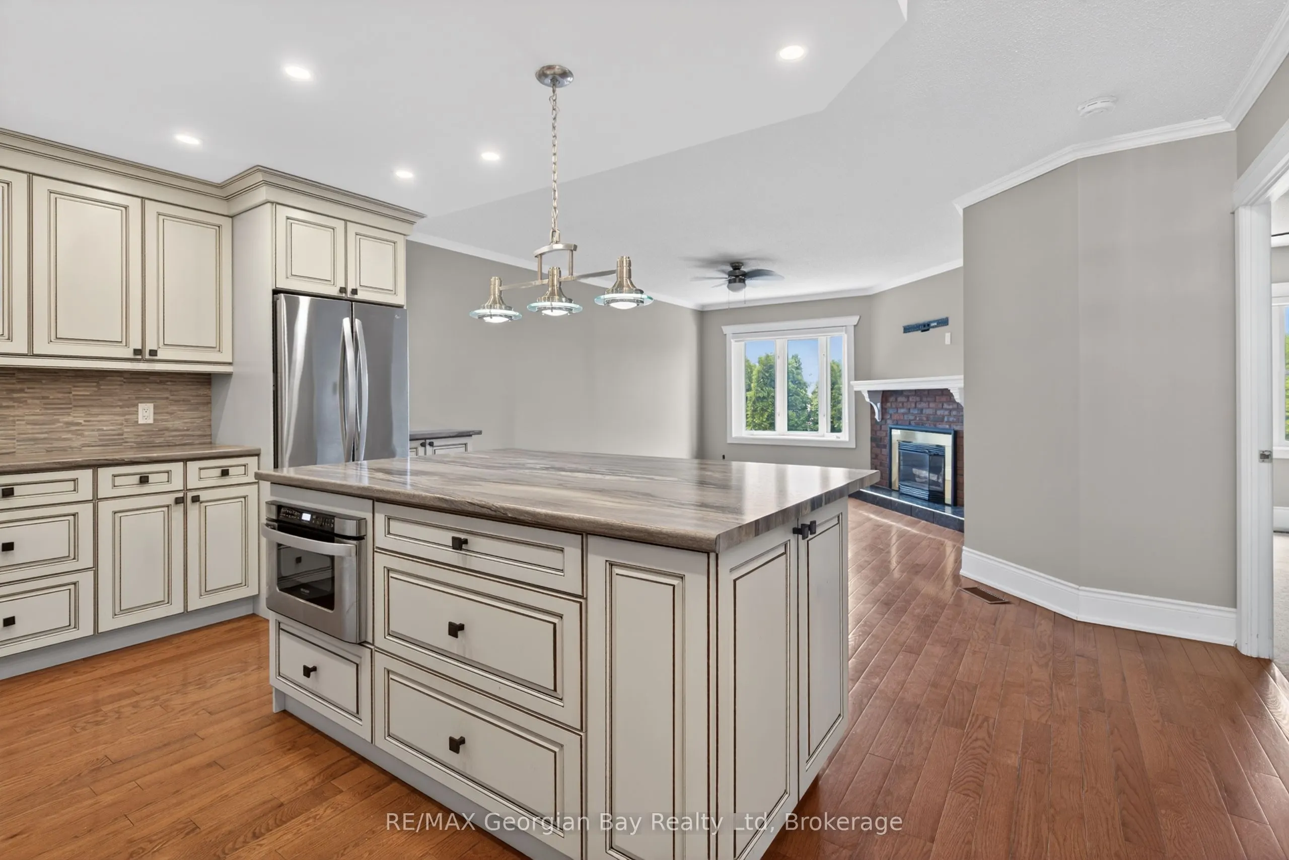 696 King Street #63