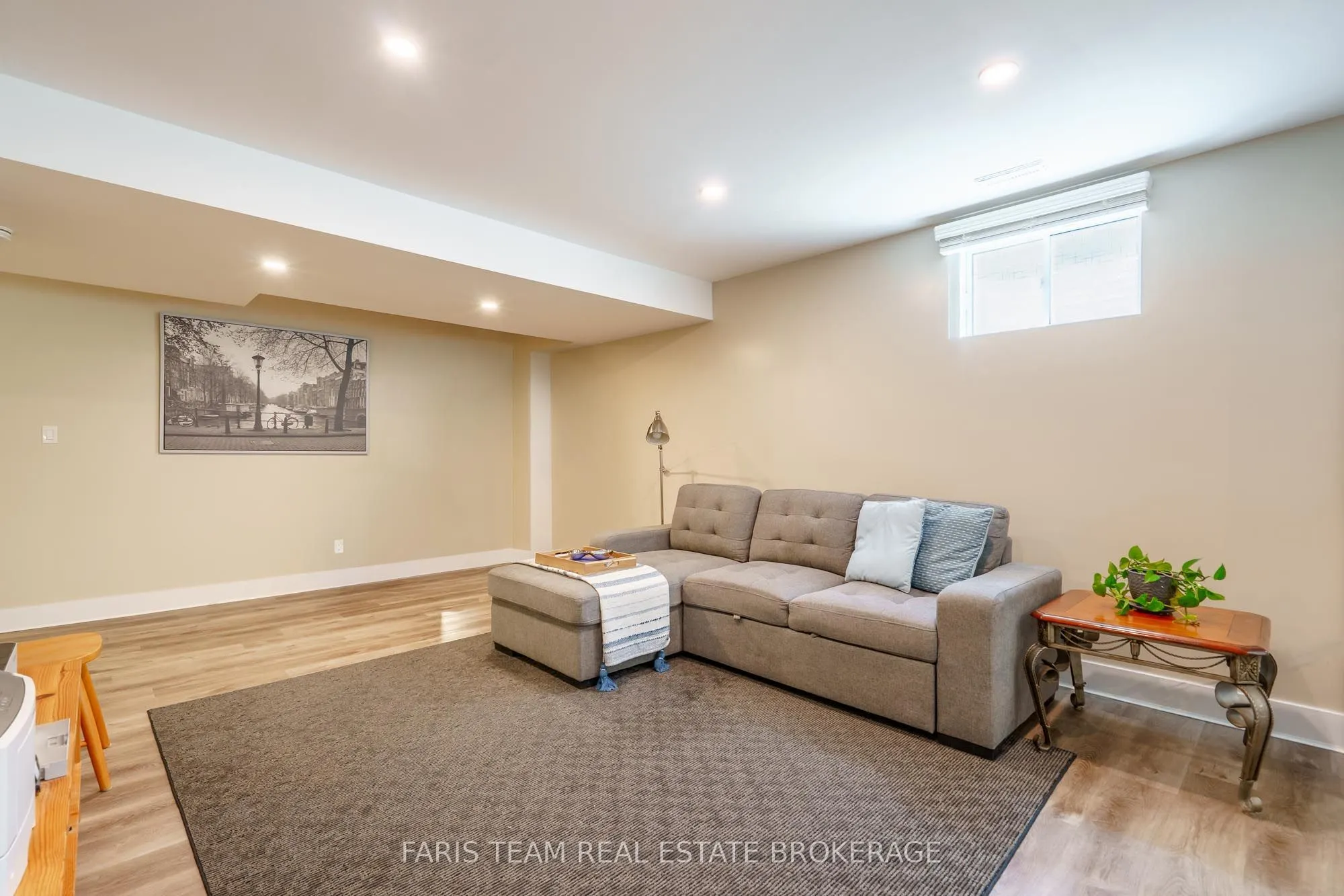 17 Hunter Avenue