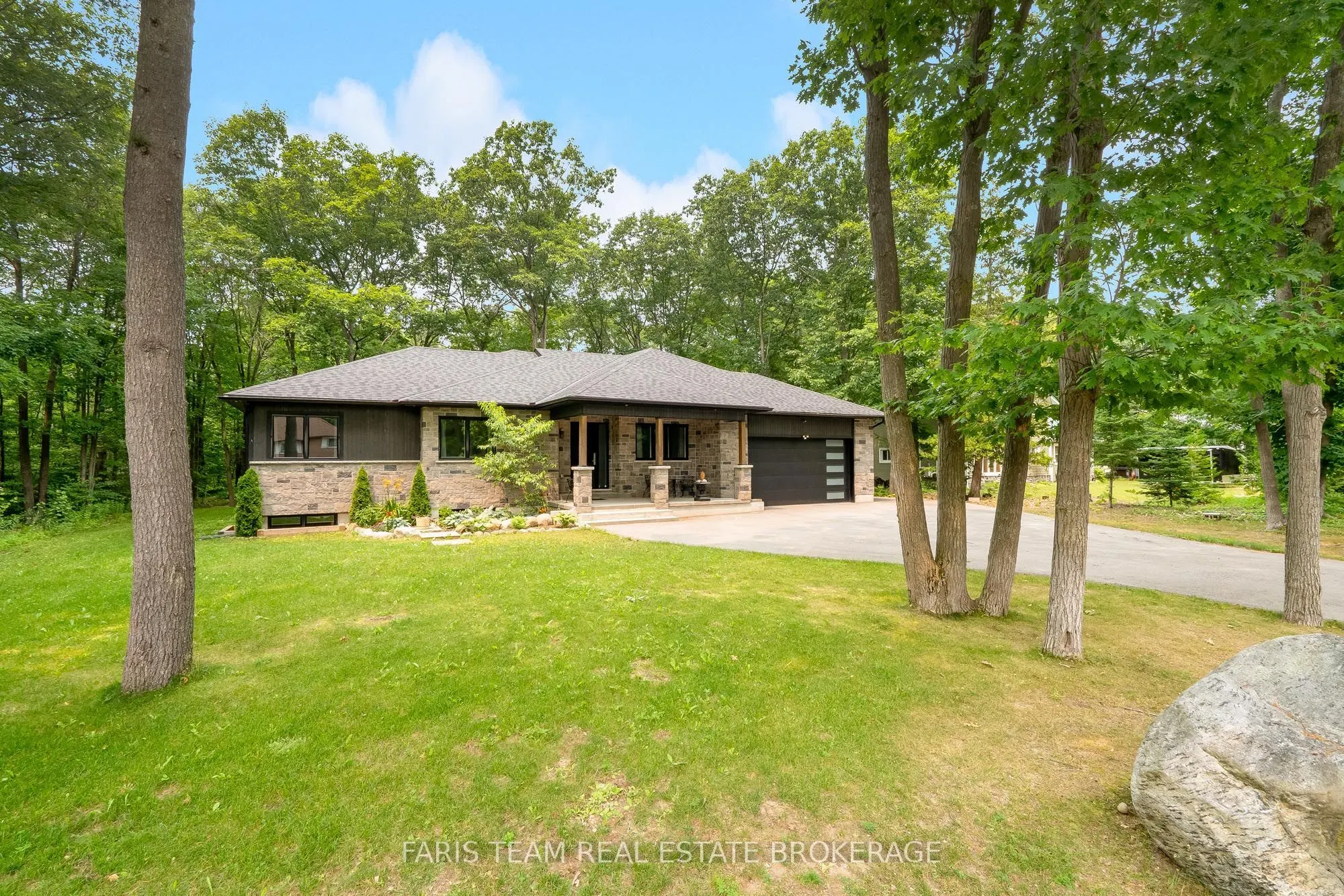34 Oakwood Avenue