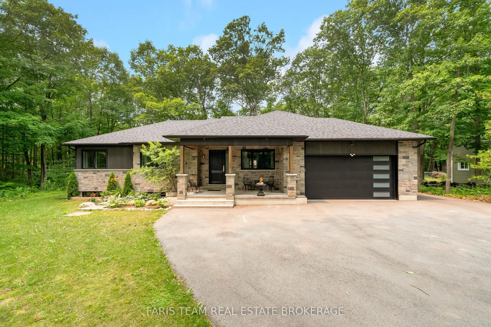 34 Oakwood Avenue