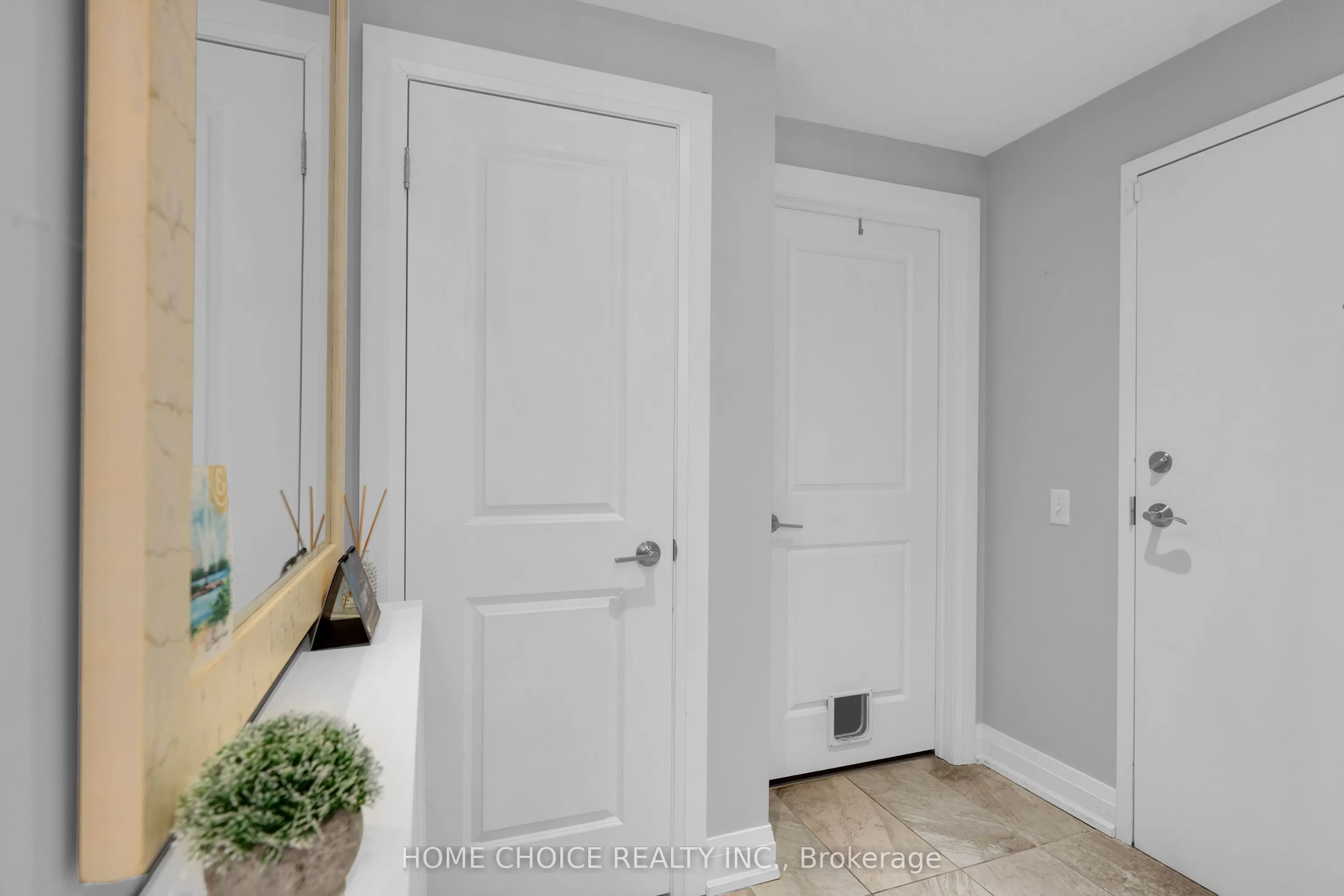 300 Essa Road #602