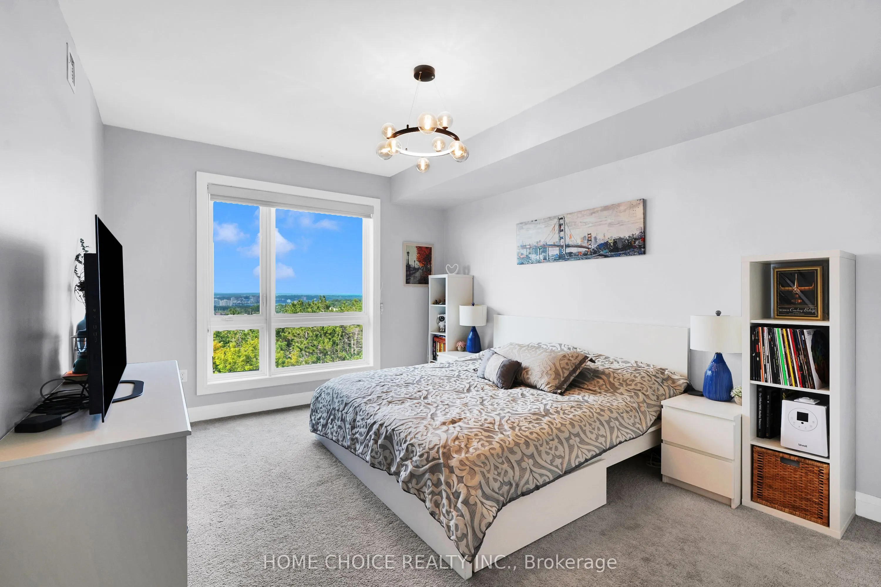 300 Essa Road #602