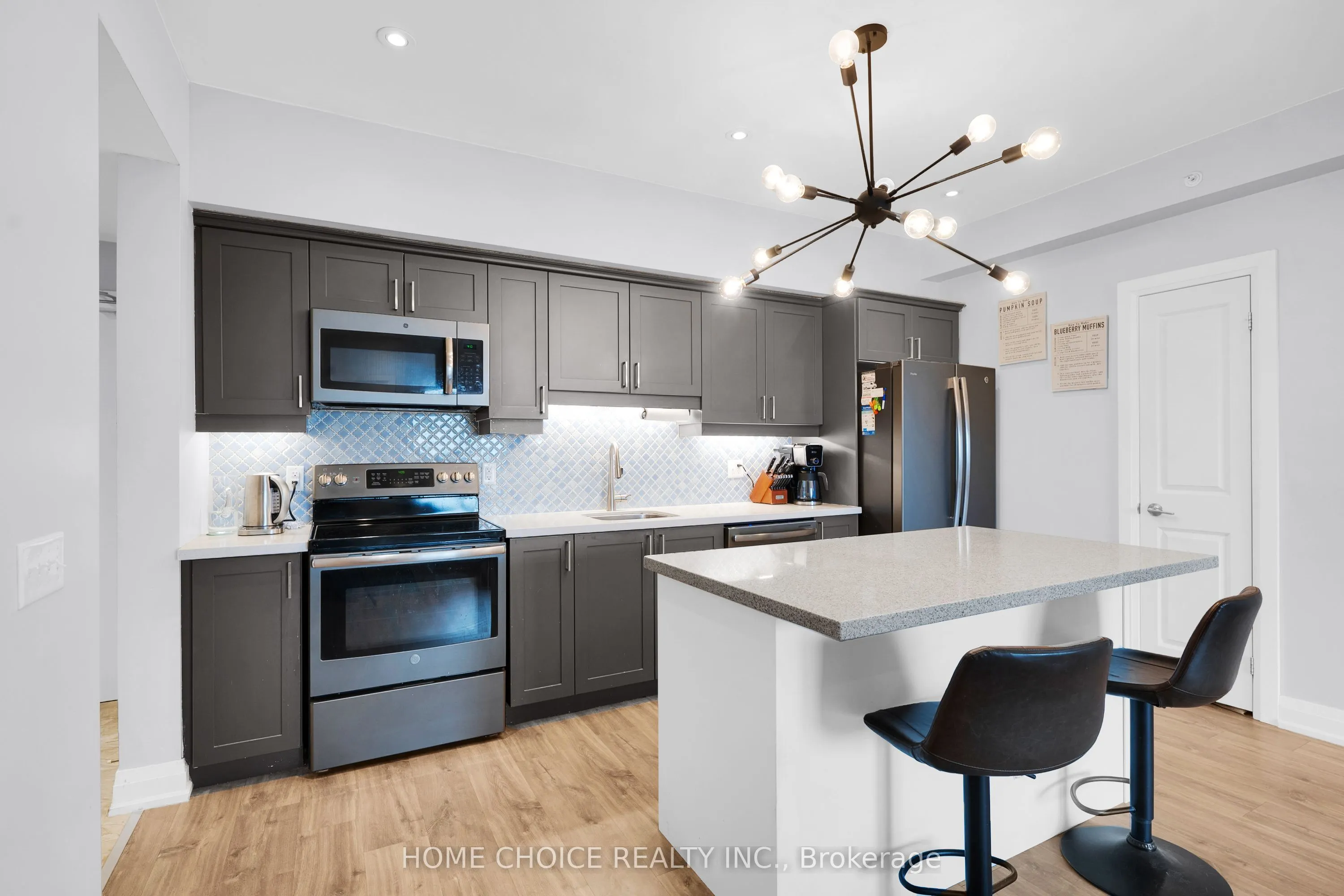 300 Essa Road #602