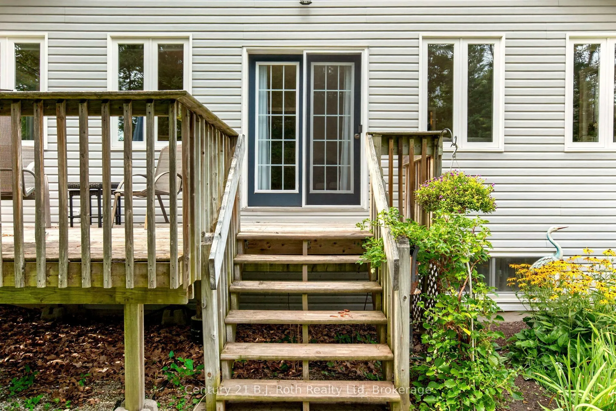 24 Crescent Drive