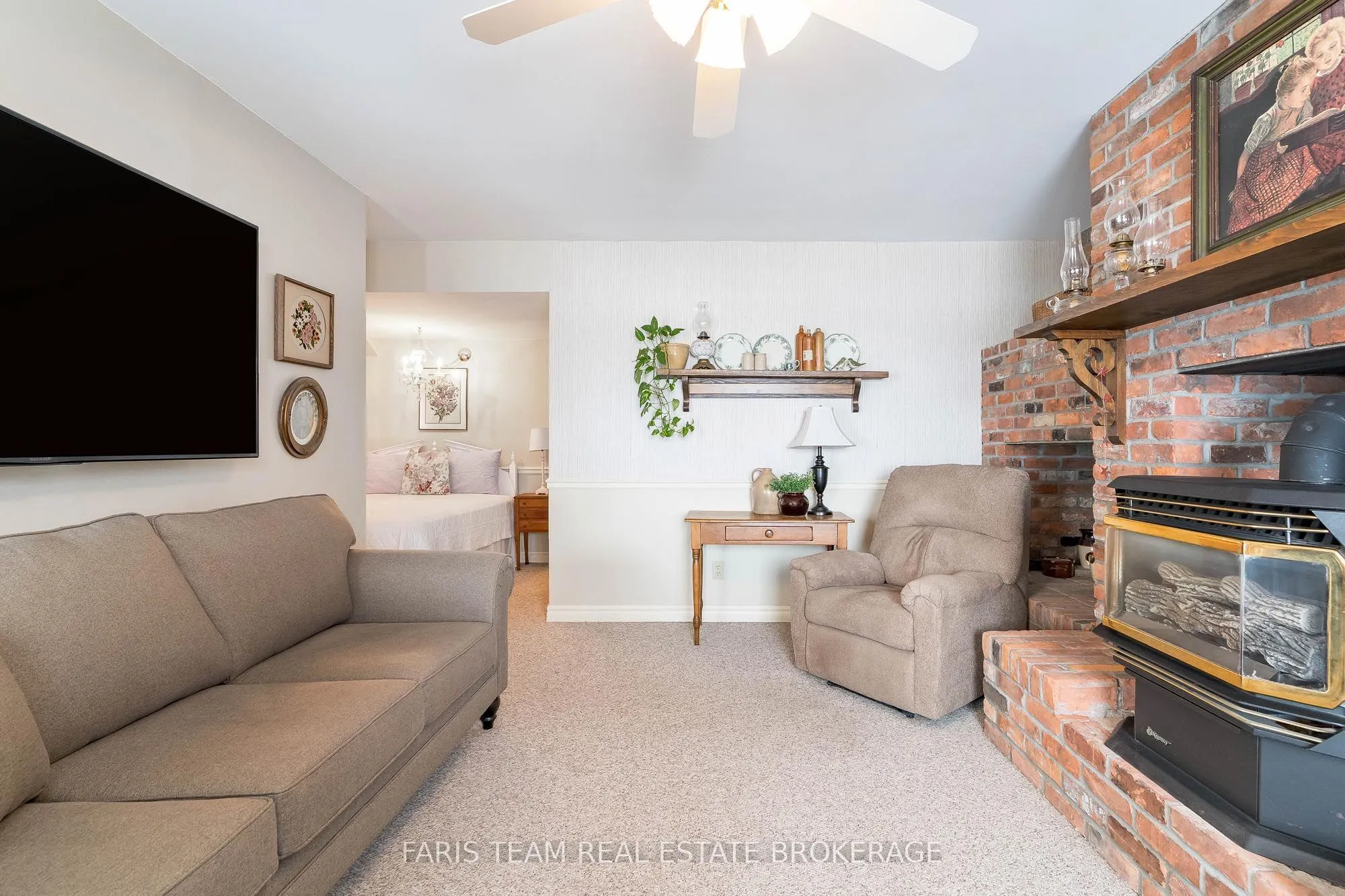 238 Robins Point Road