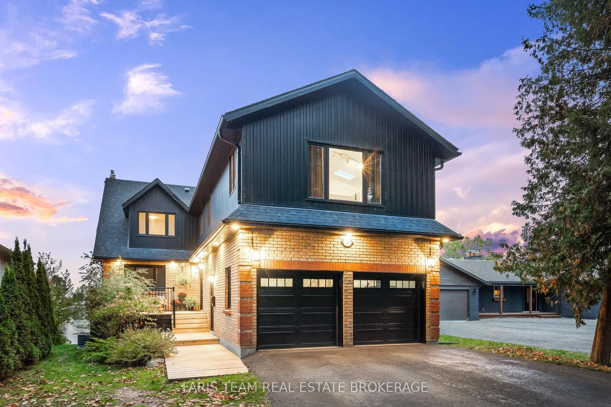 238 Robins Point Road