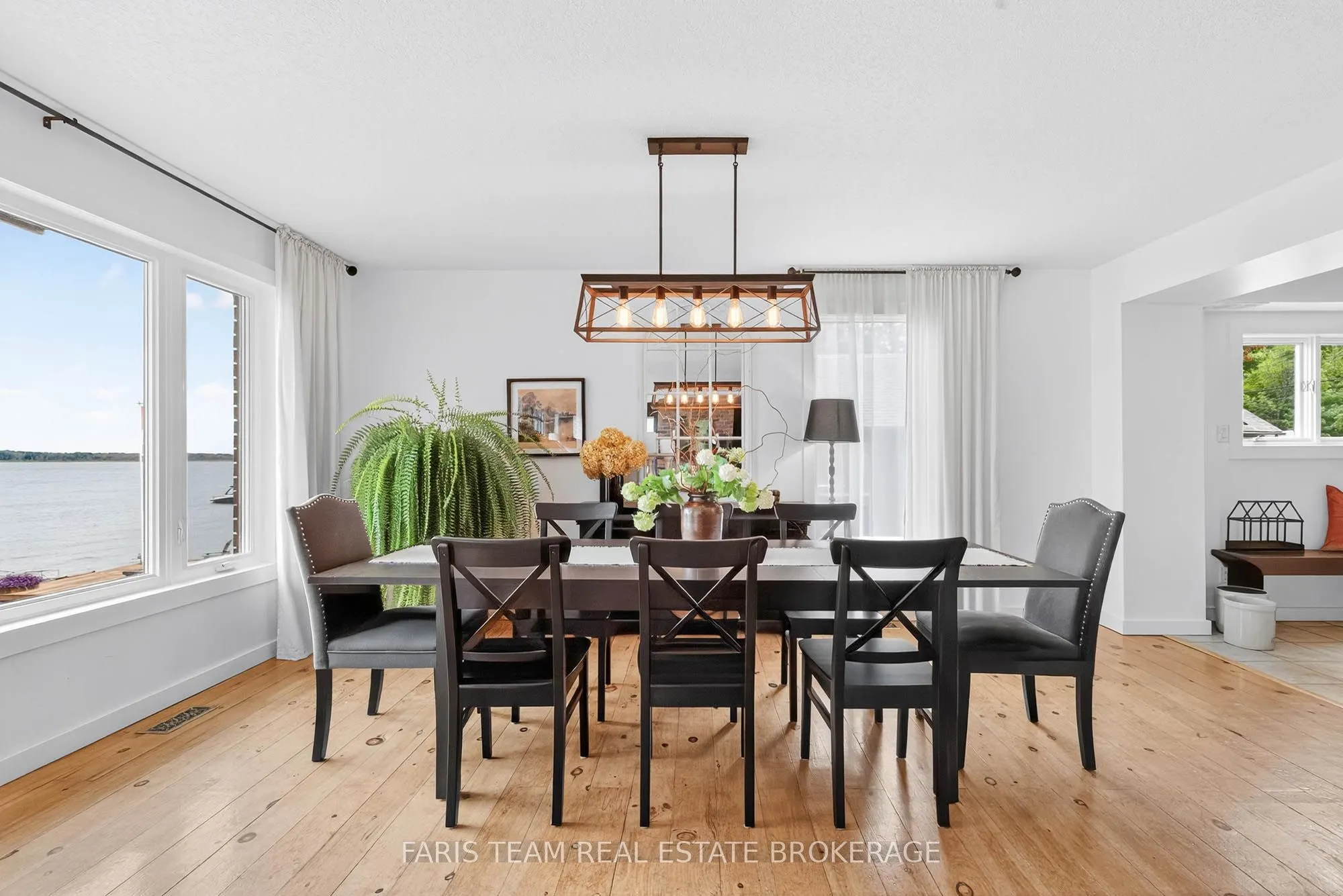 238 Robins Point Road