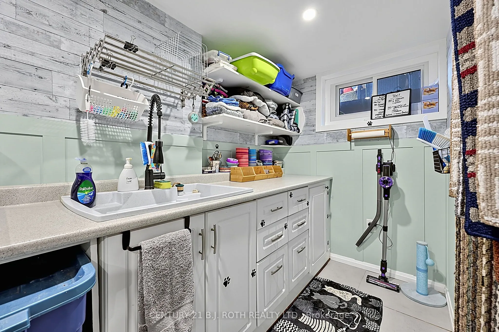 25 Glengrove Avenue