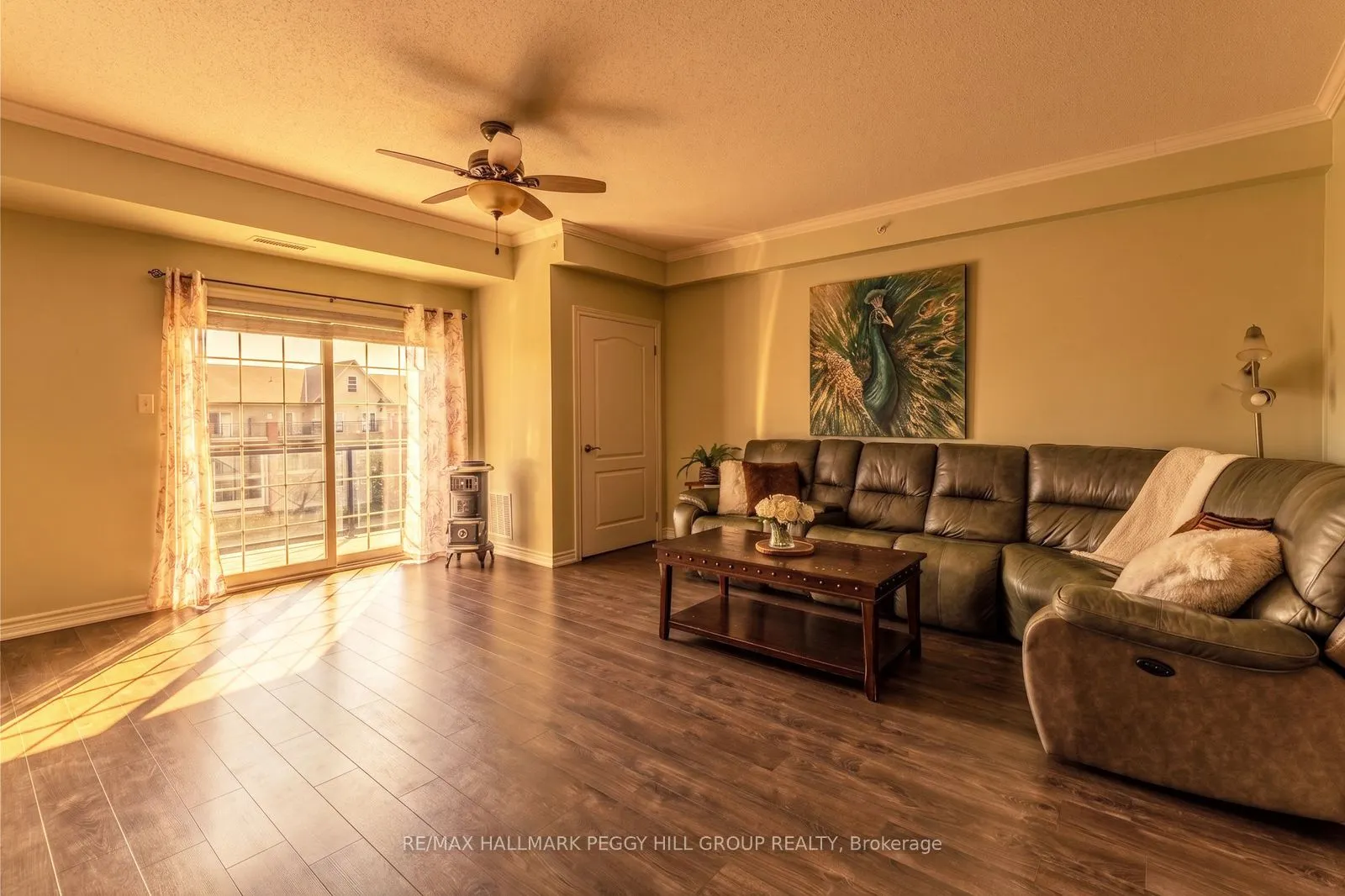40 Ferndale Drive S #402