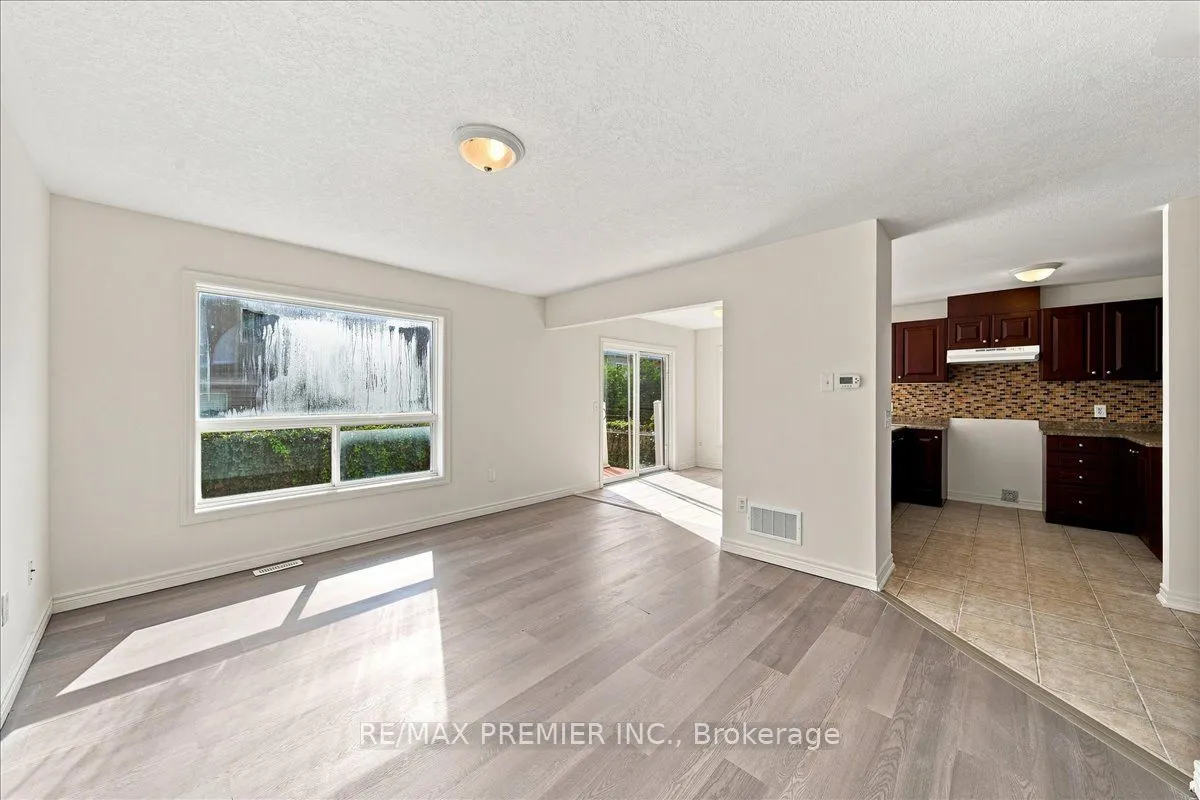 800 West Ridge Boulevard #125
