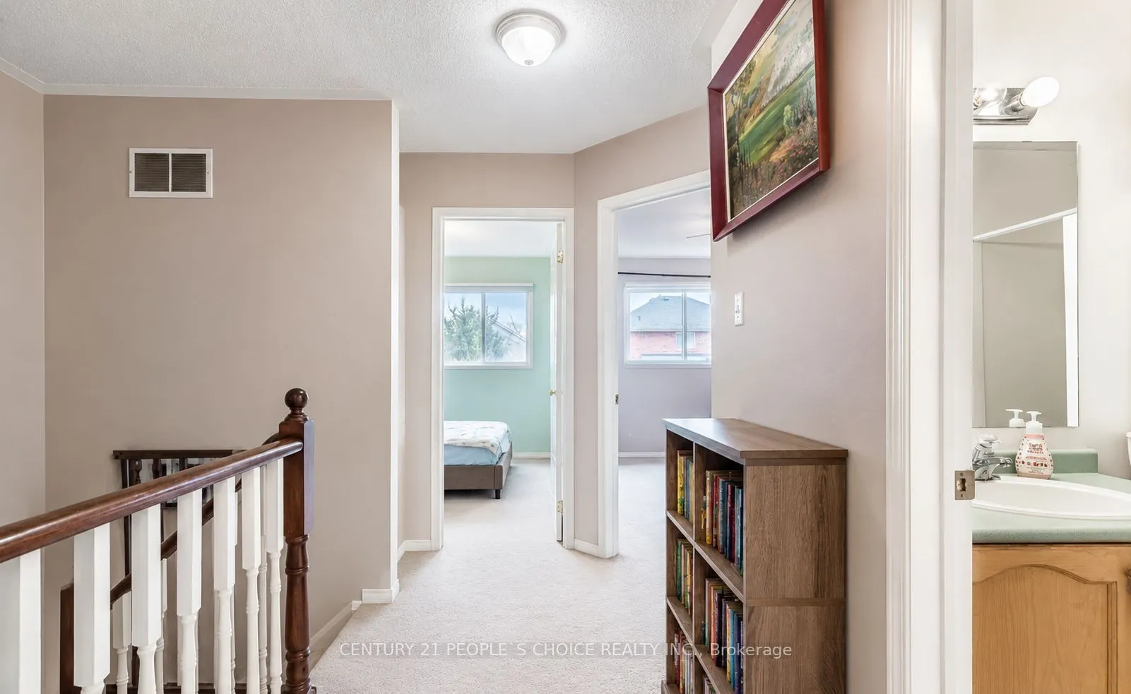 186 Pickett Crescent