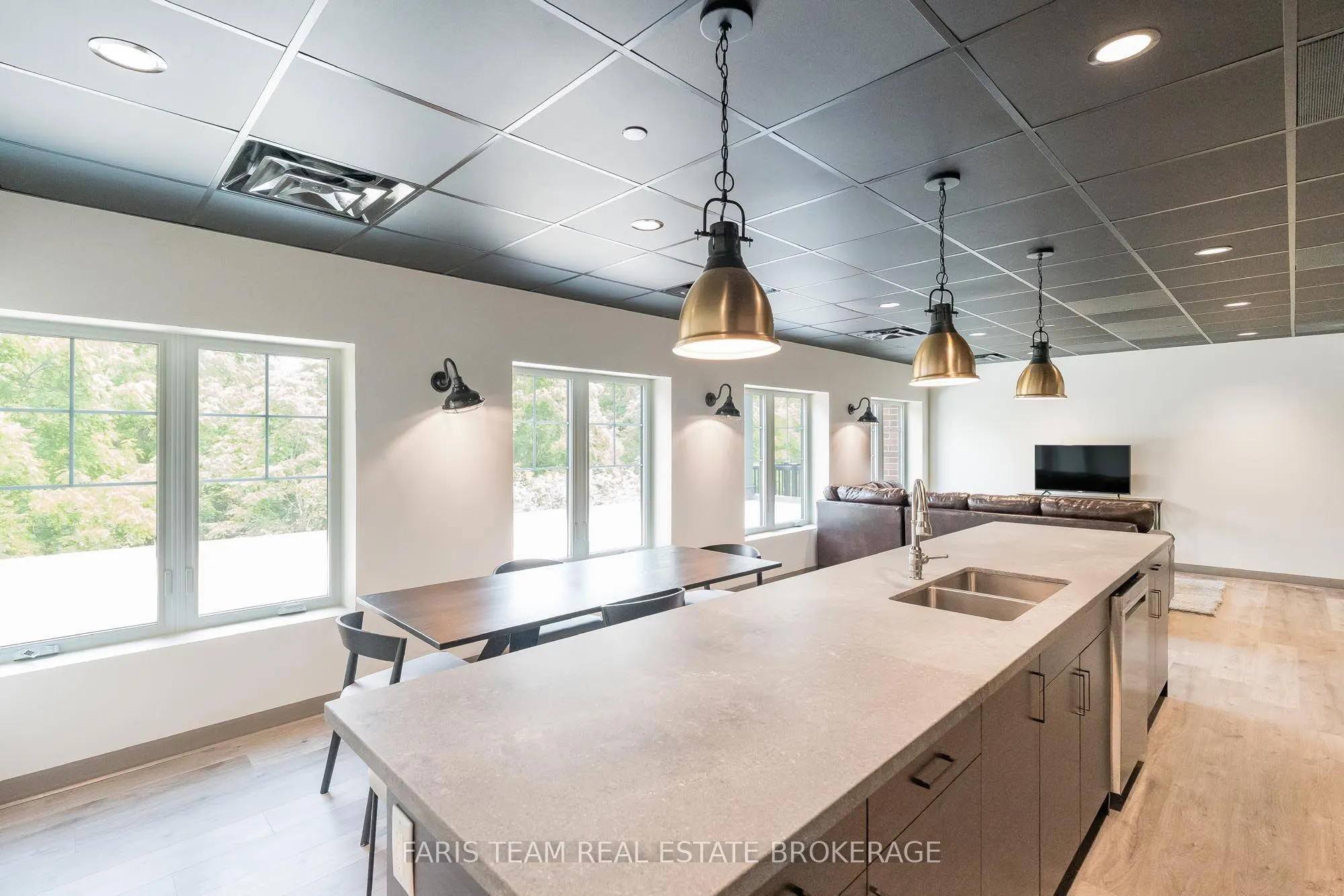 121 Mary Street #224
