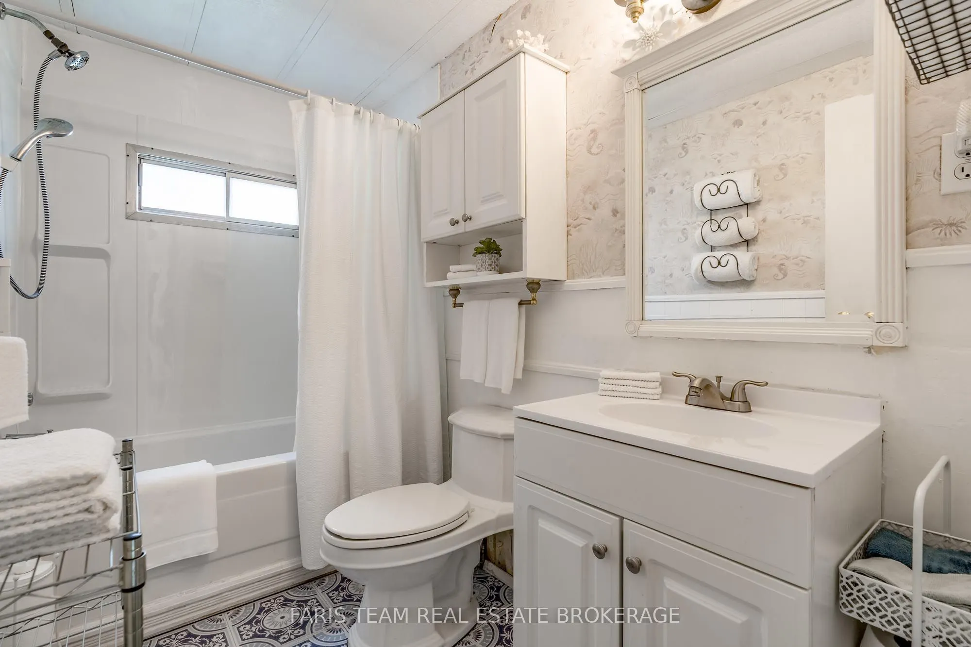 4118 Ash Crescent
