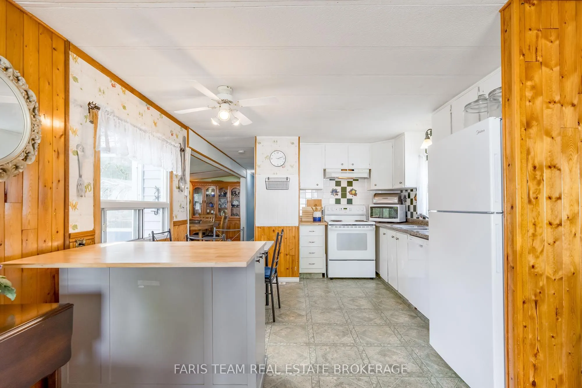 4118 Ash Crescent