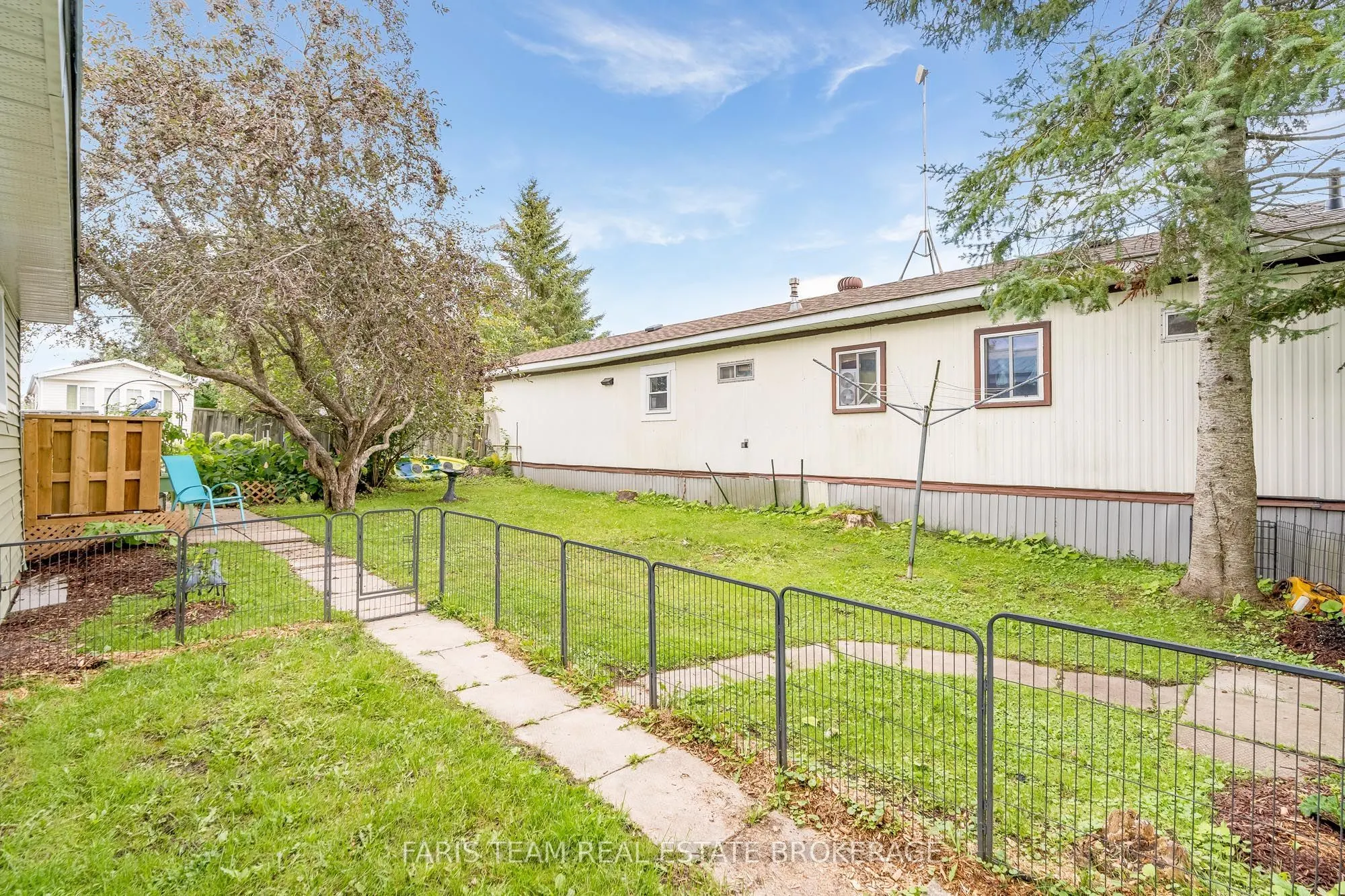 4118 Ash Crescent