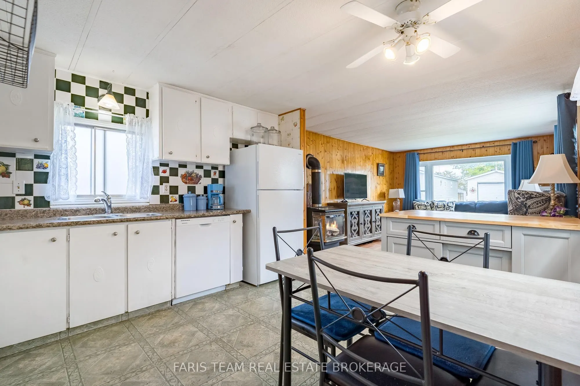 4118 Ash Crescent