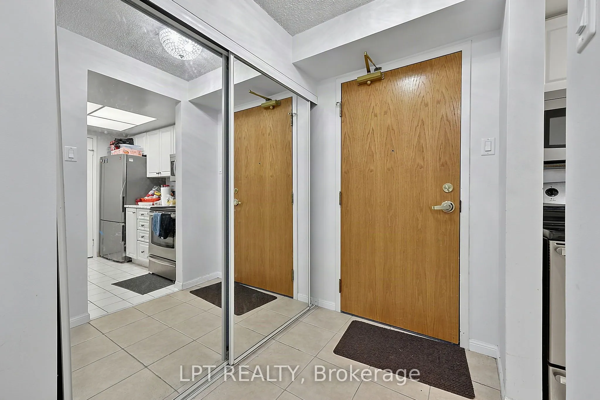 75 Ellen Street #1111