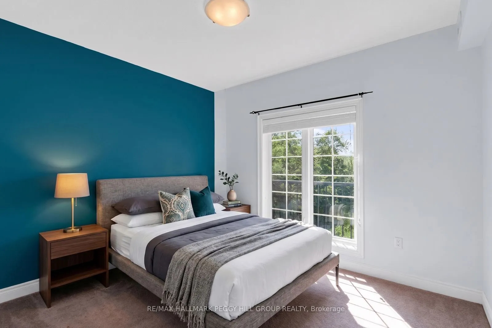43 Ferndale Drive S #302