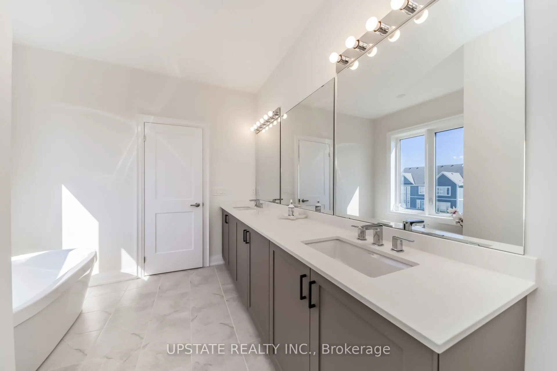 21 Pearsall Place