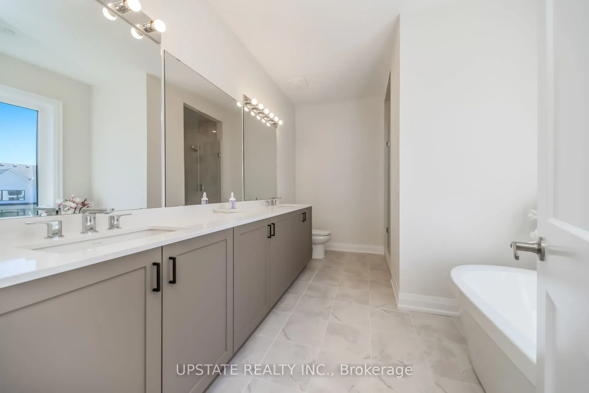 21 Pearsall Place