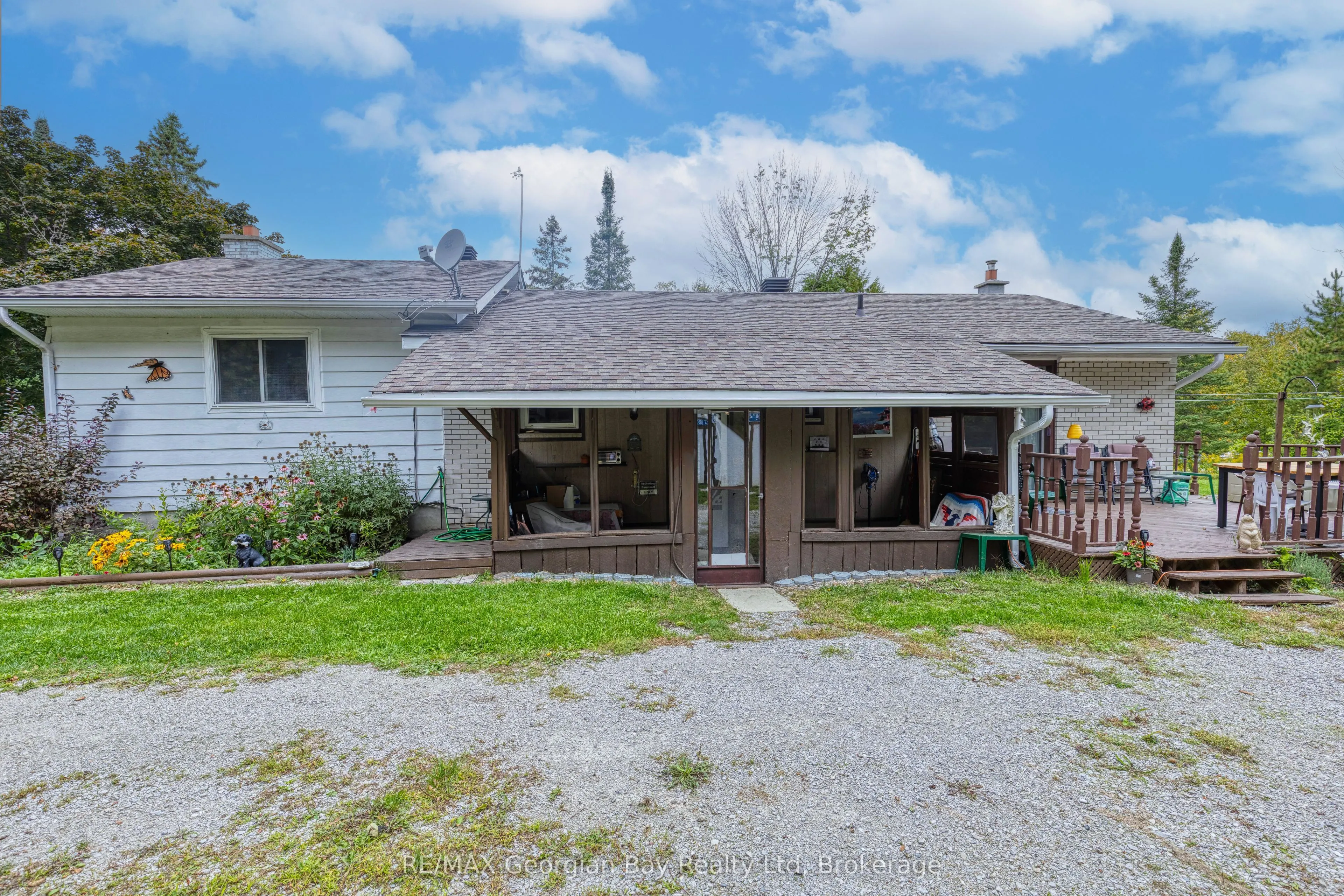 2407 Rumney Road