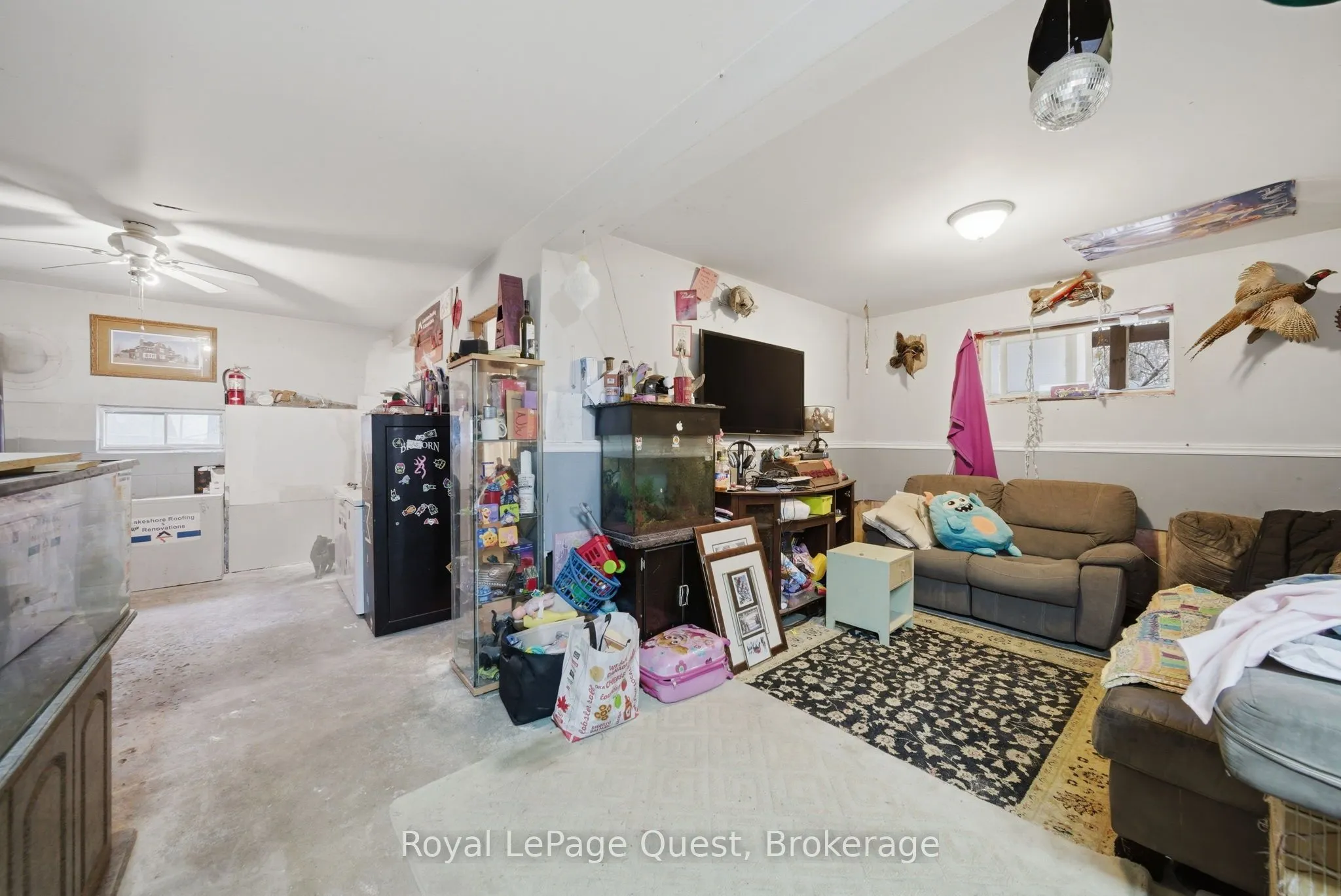 7476 Ash Crescent