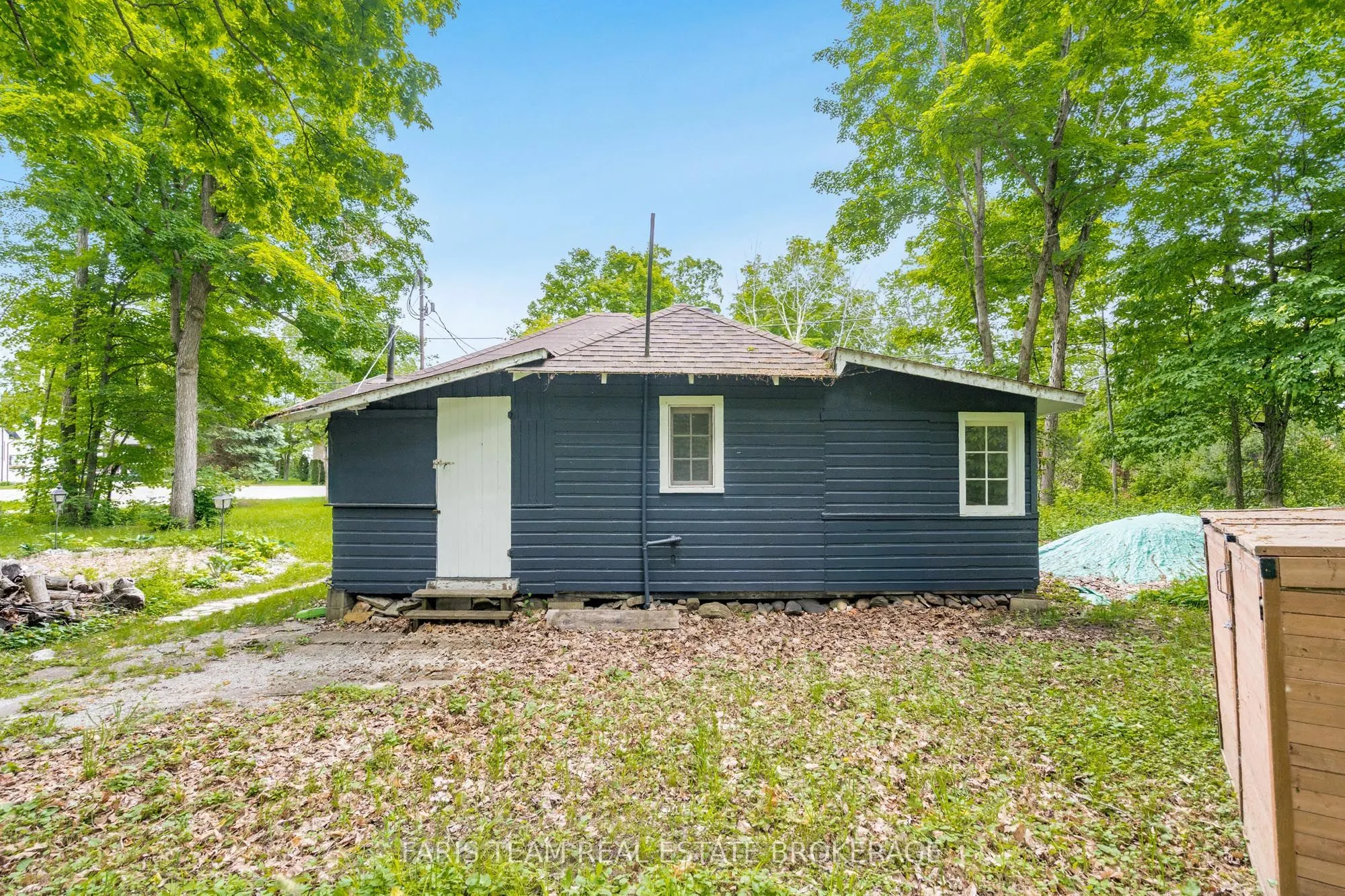 365 Robins Point Road