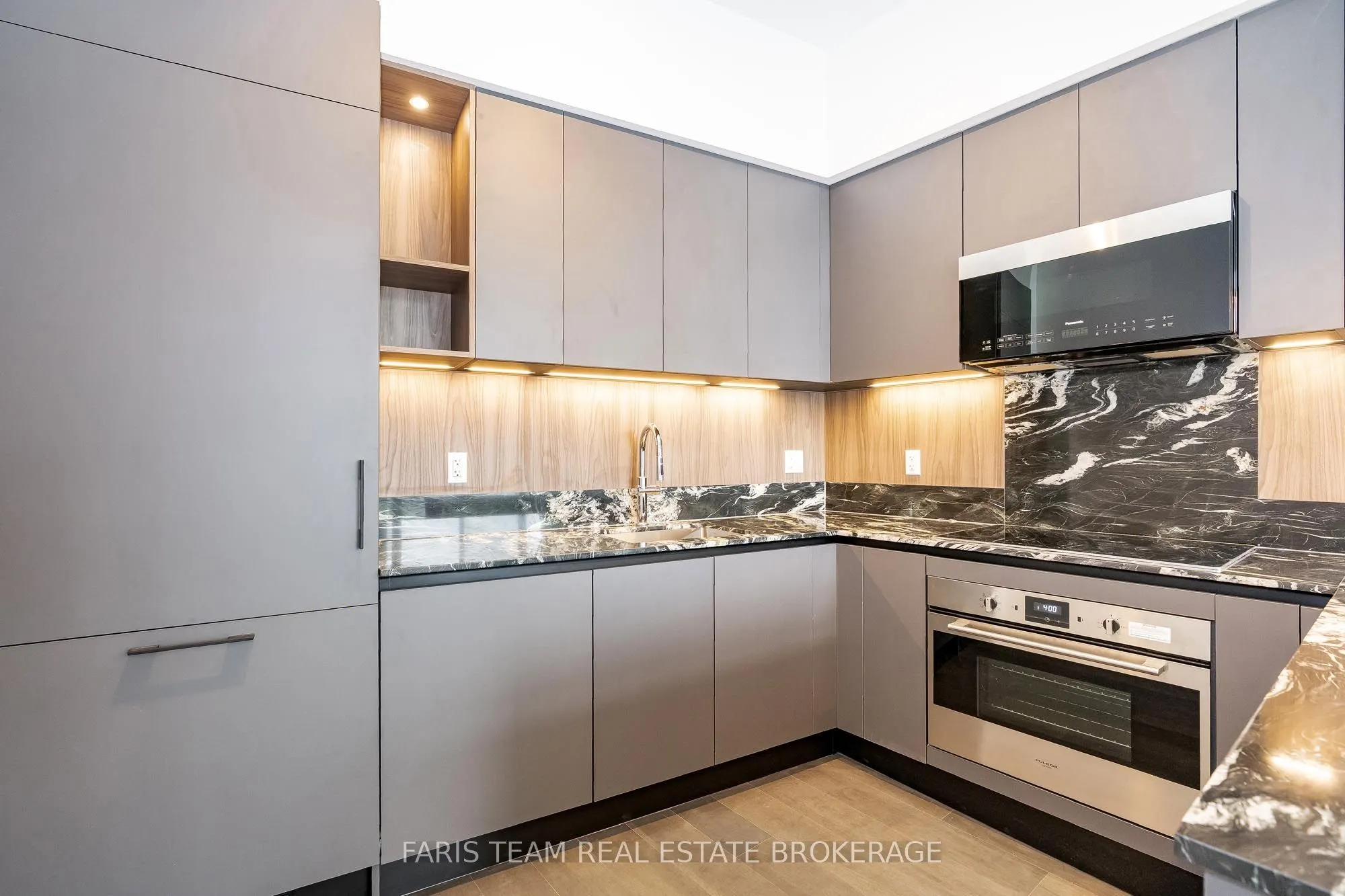 39 Mary Street #3301