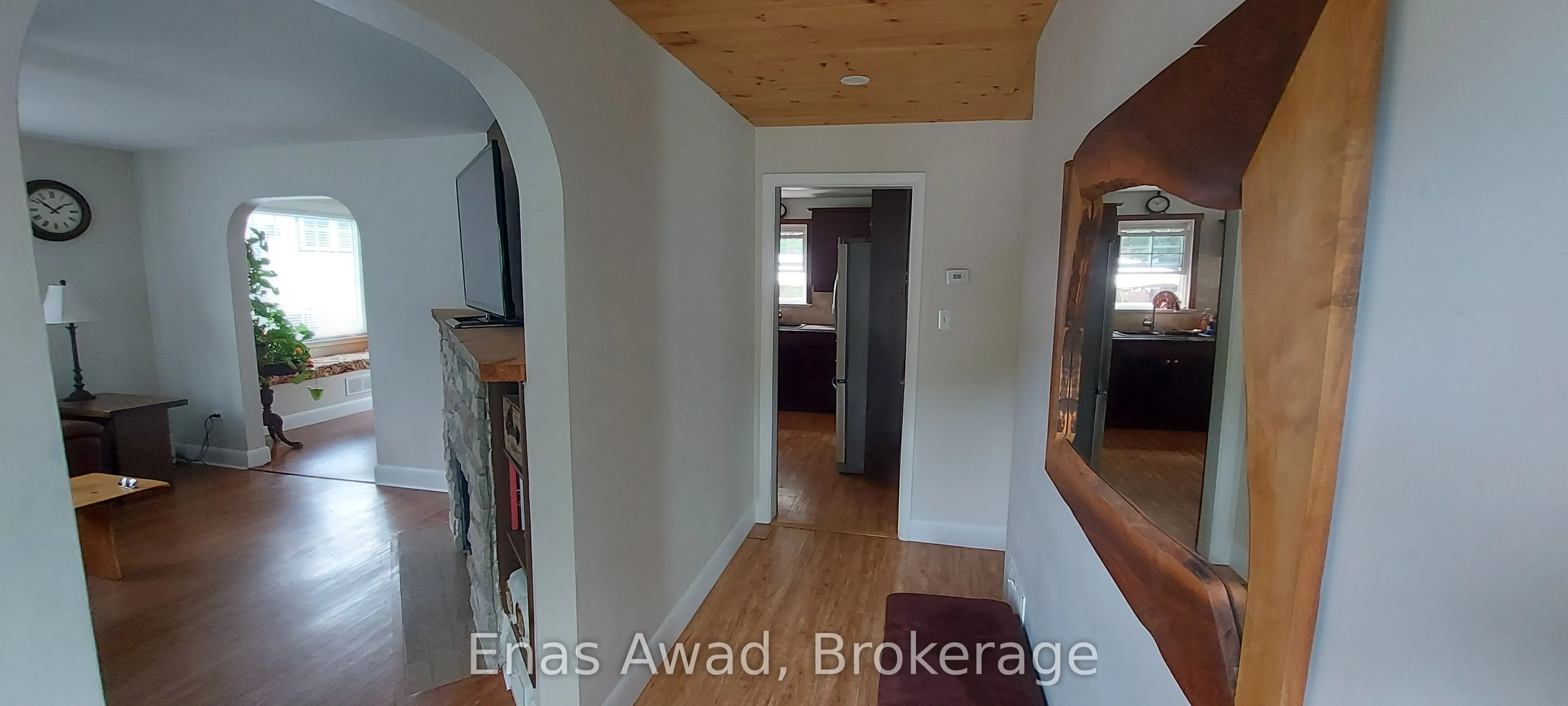 8 Lavallee Crescent
