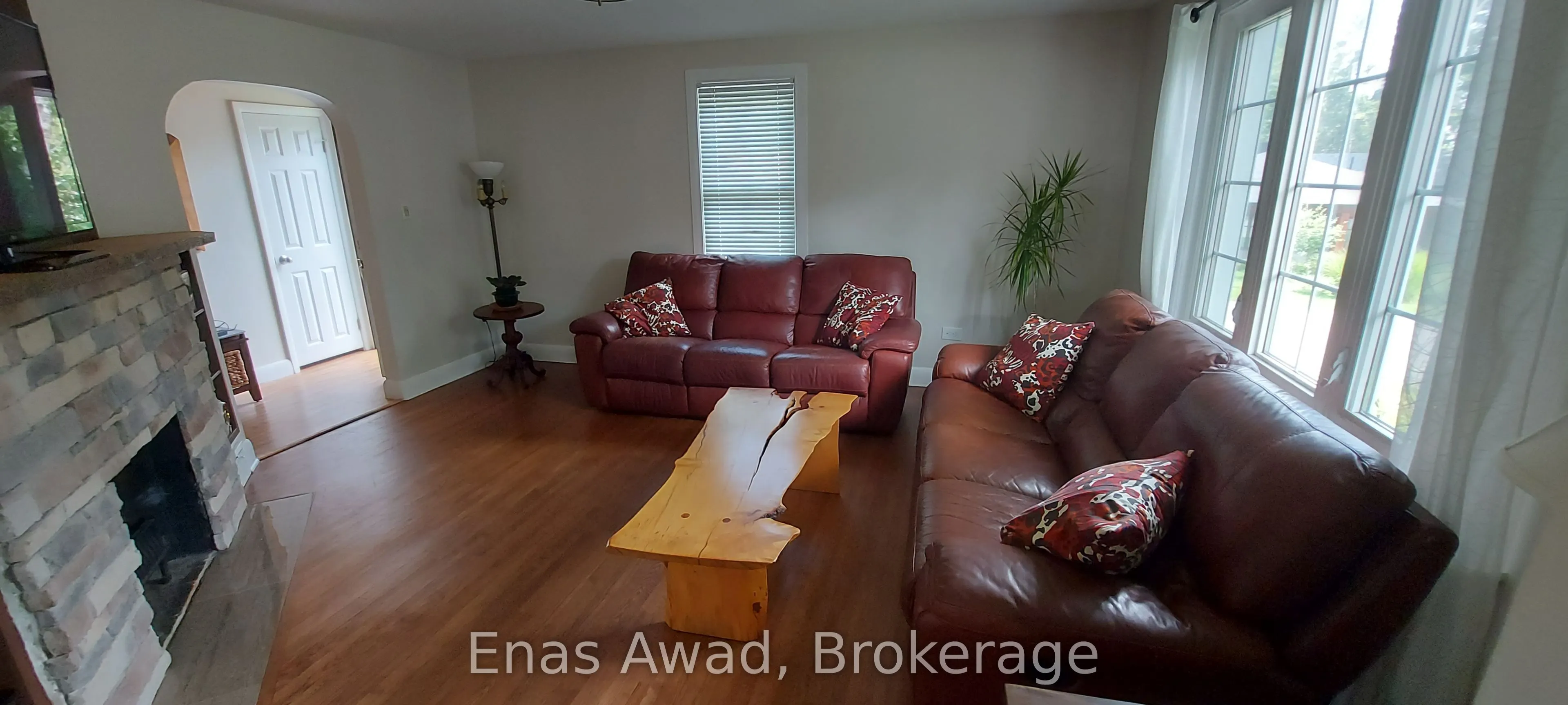 8 Lavallee Crescent