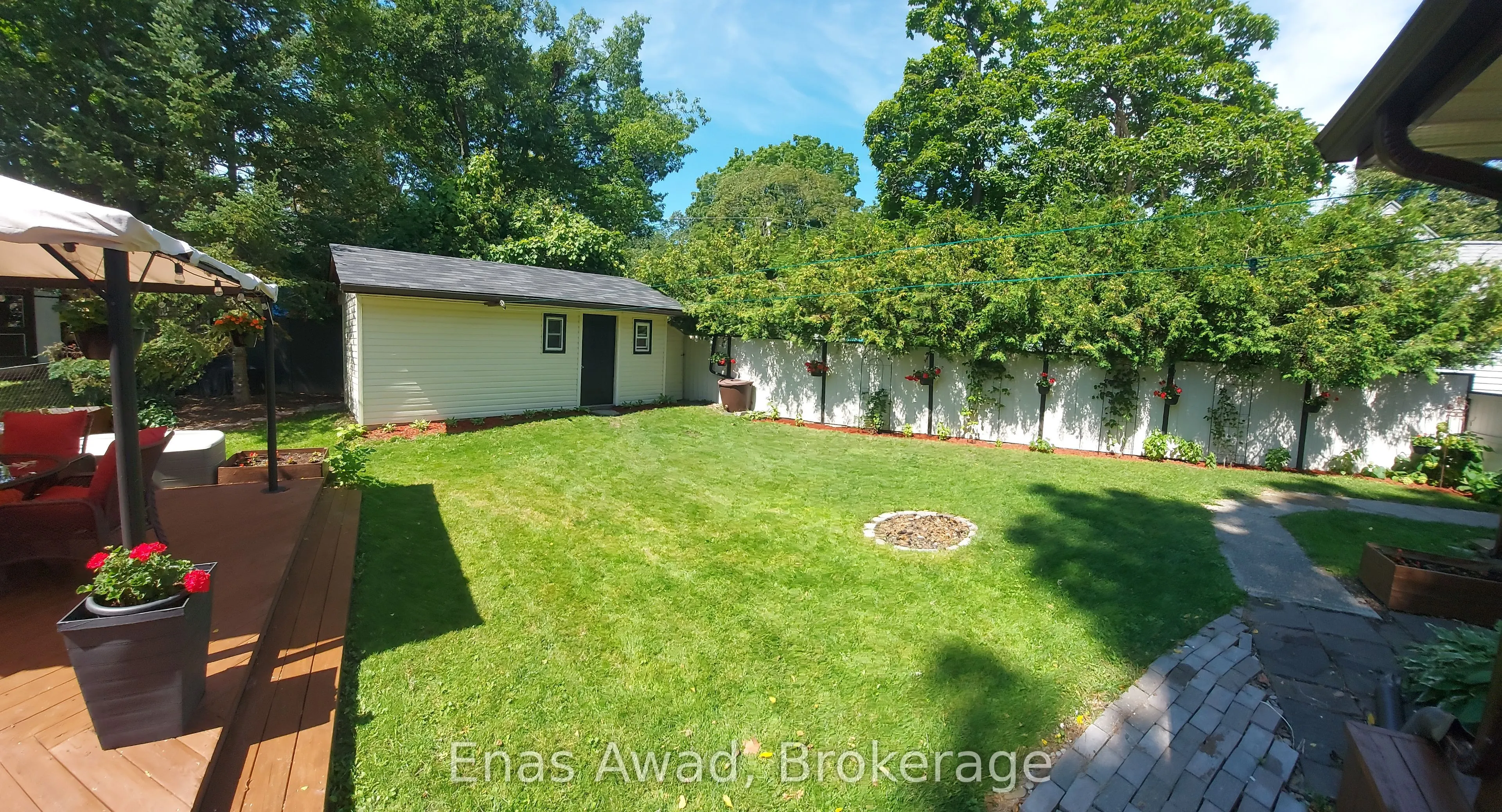 8 Lavallee Crescent