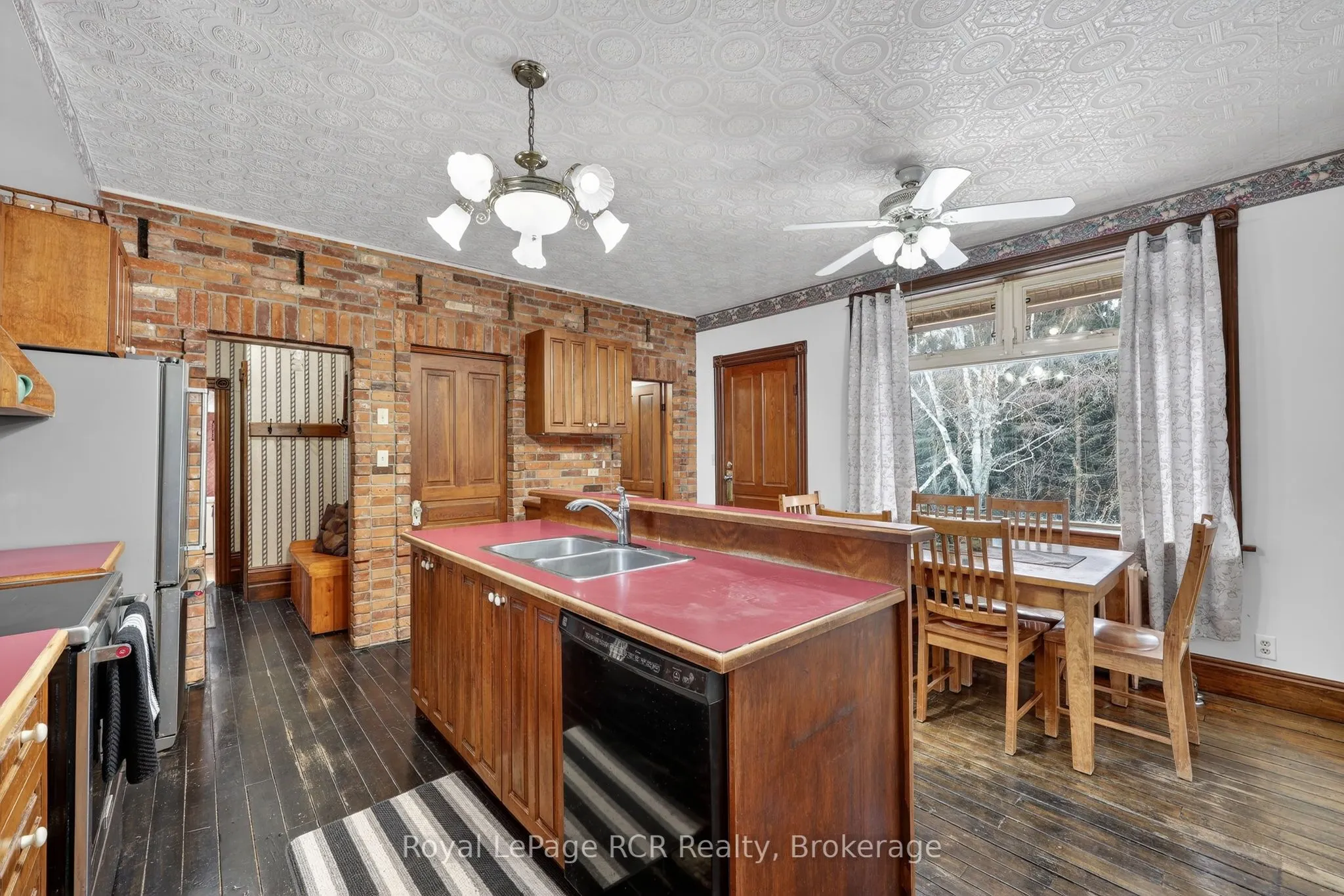 2553 County Road 42
