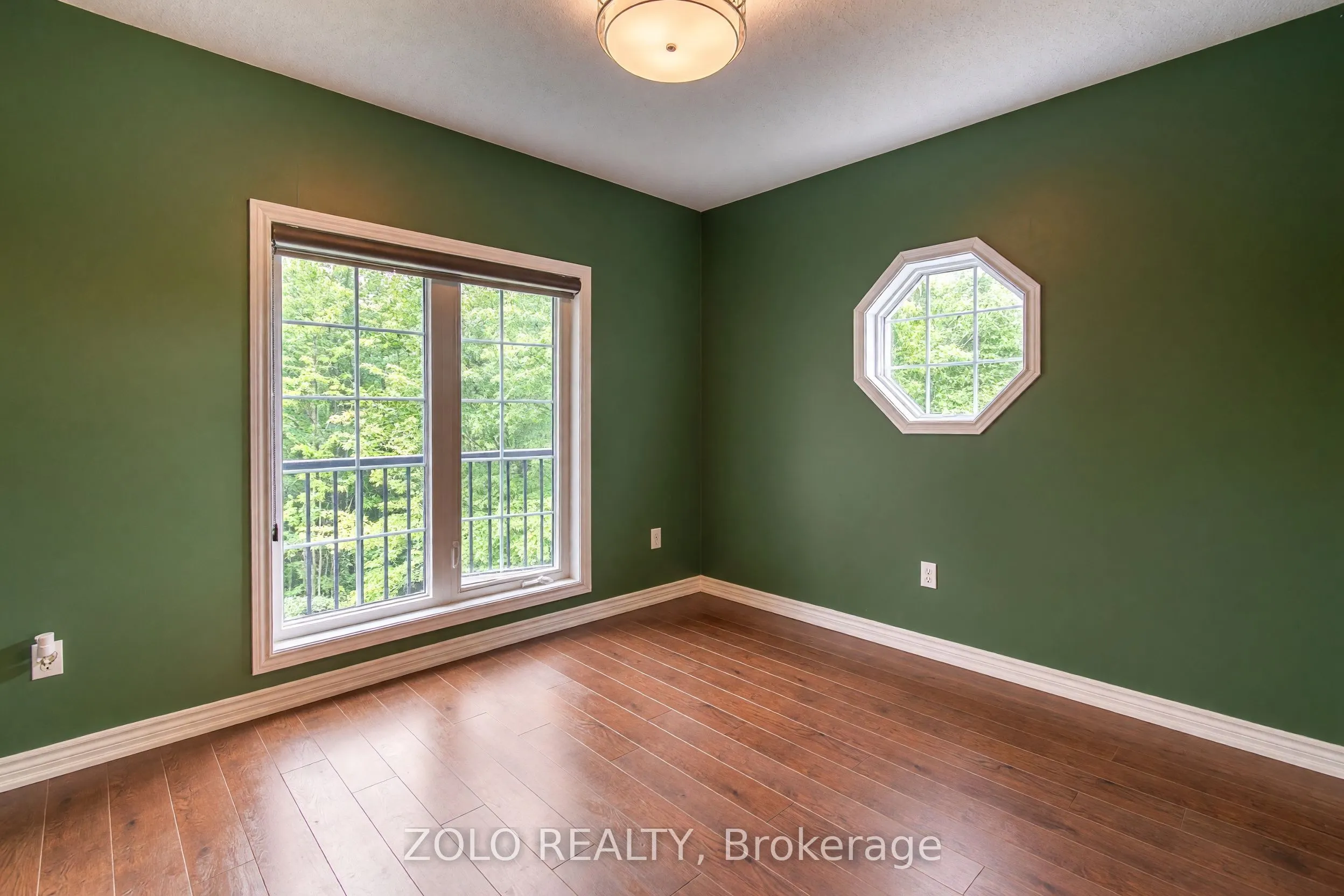 41 Ferndale Drive S #312