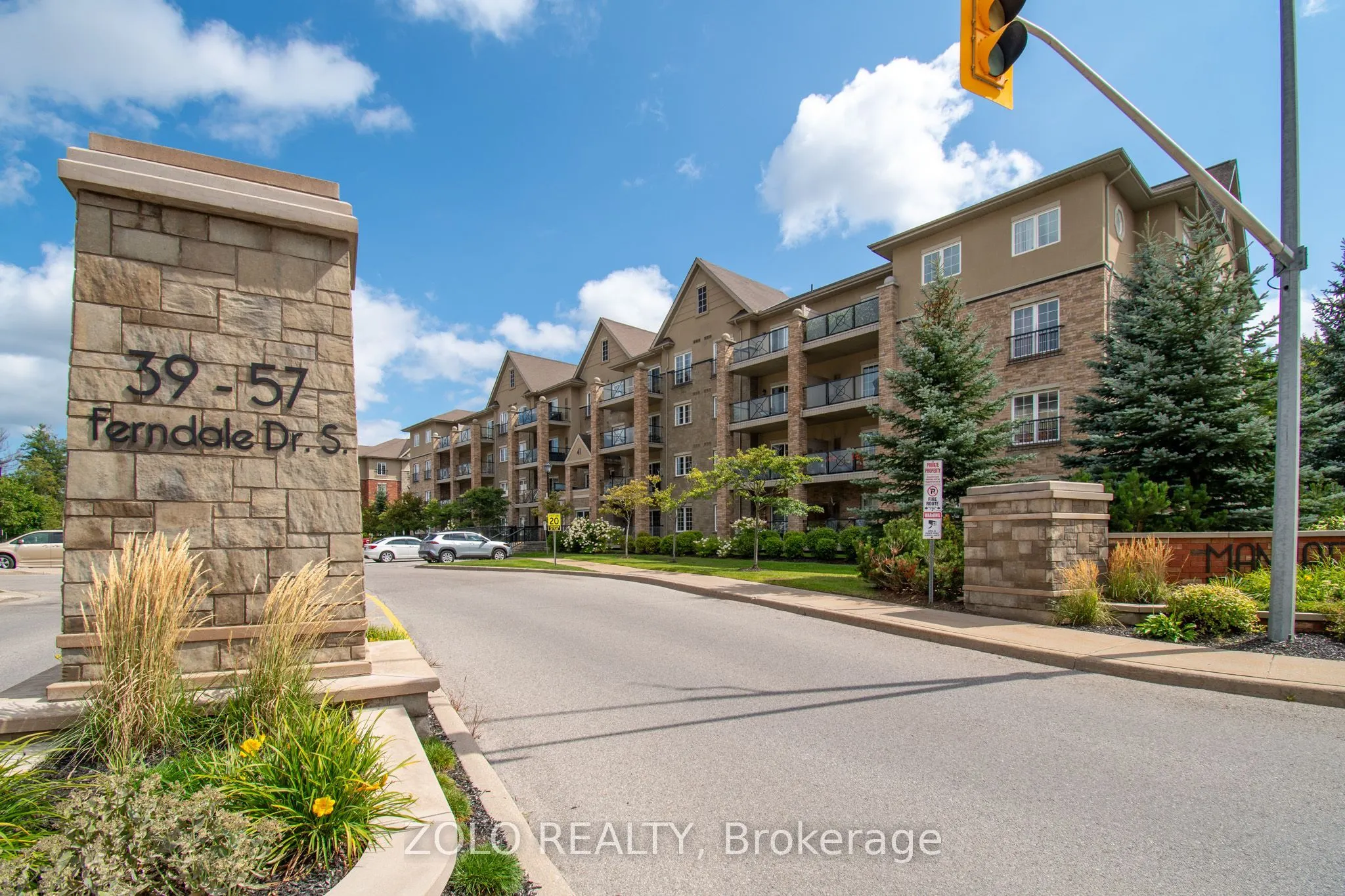 41 Ferndale Drive S #312
