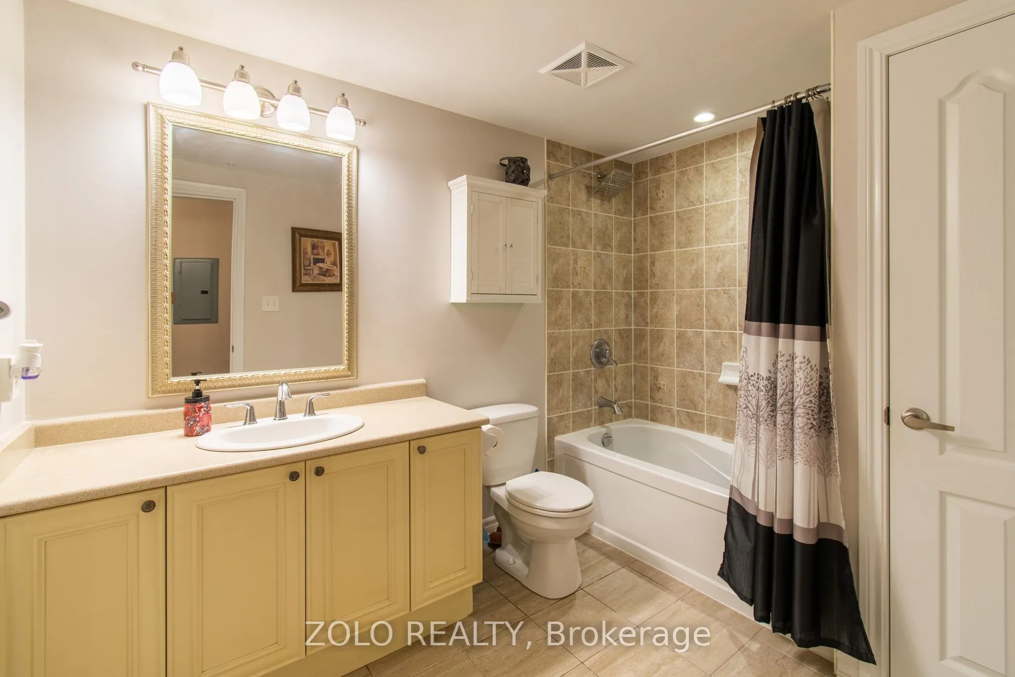 41 Ferndale Drive S #312