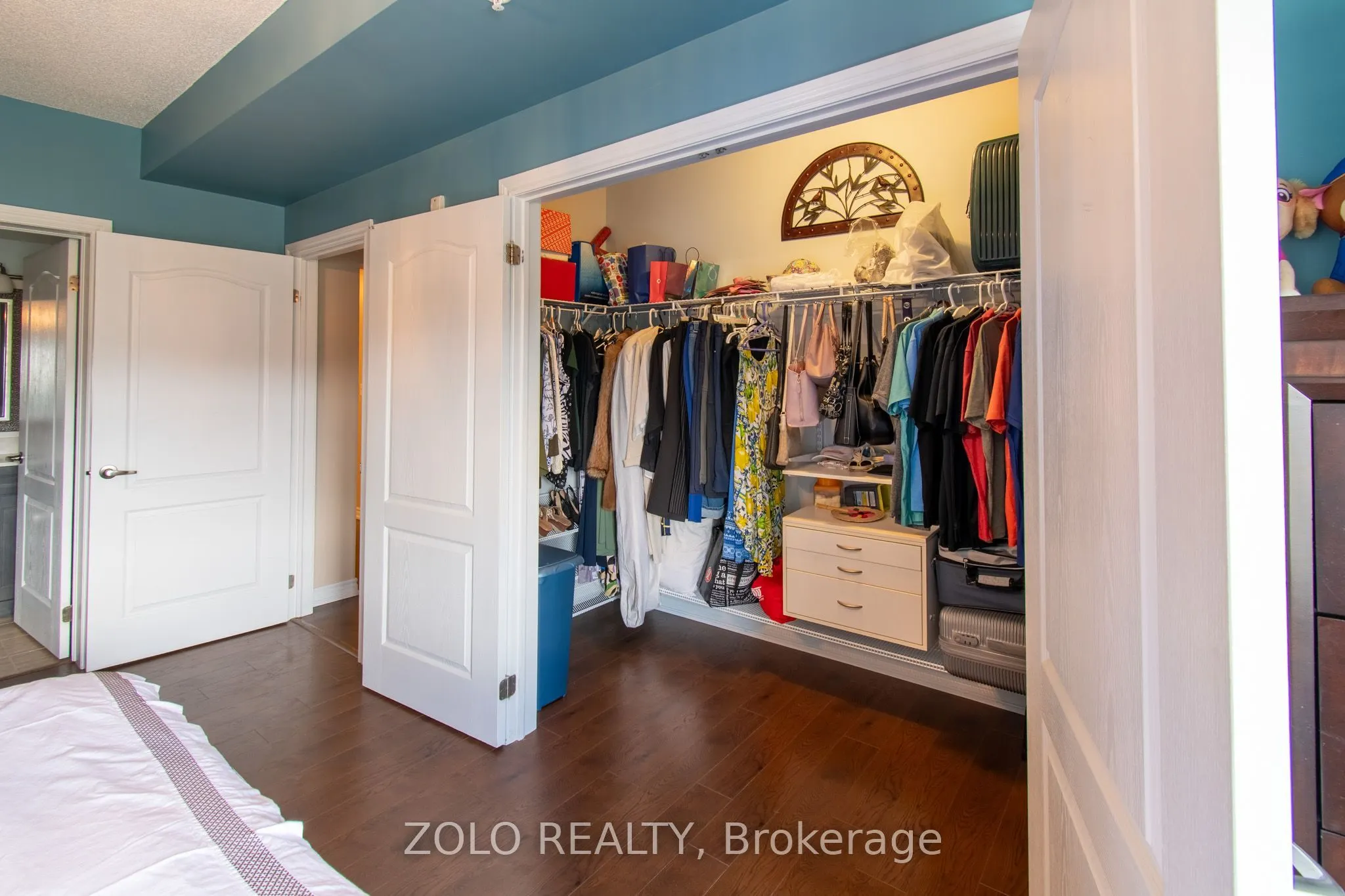 41 Ferndale Drive S #312