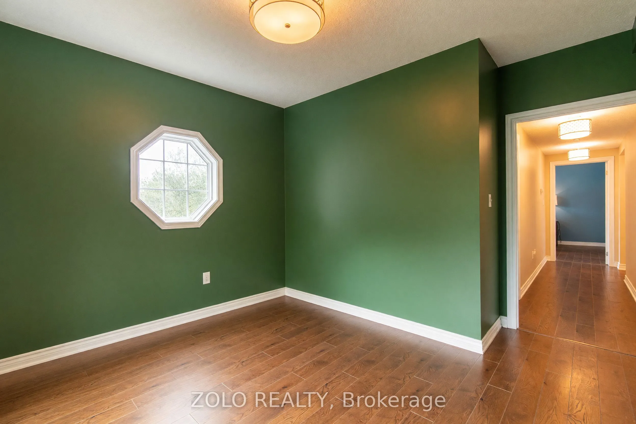 41 Ferndale Drive S #312