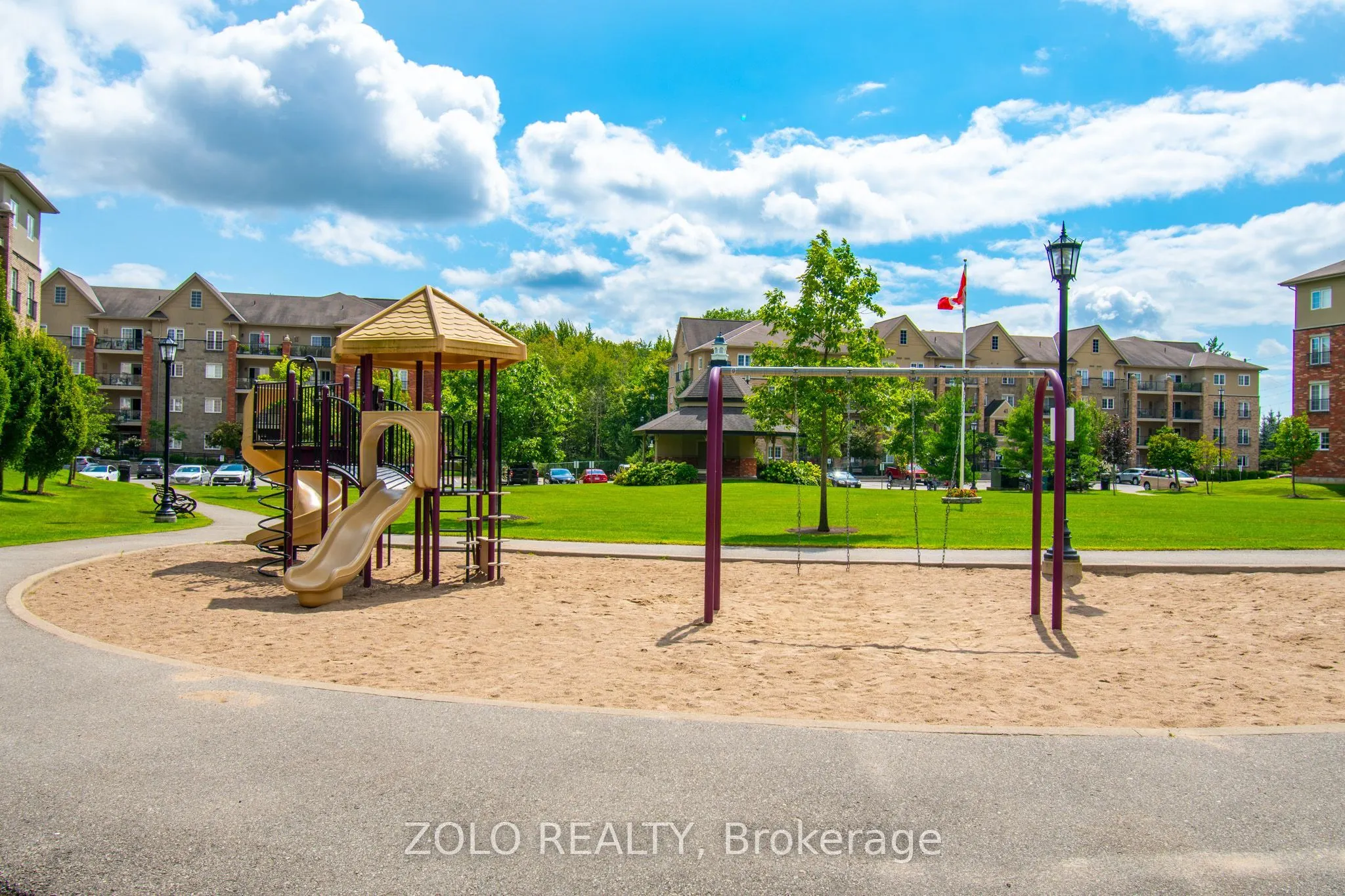 41 Ferndale Drive S #312