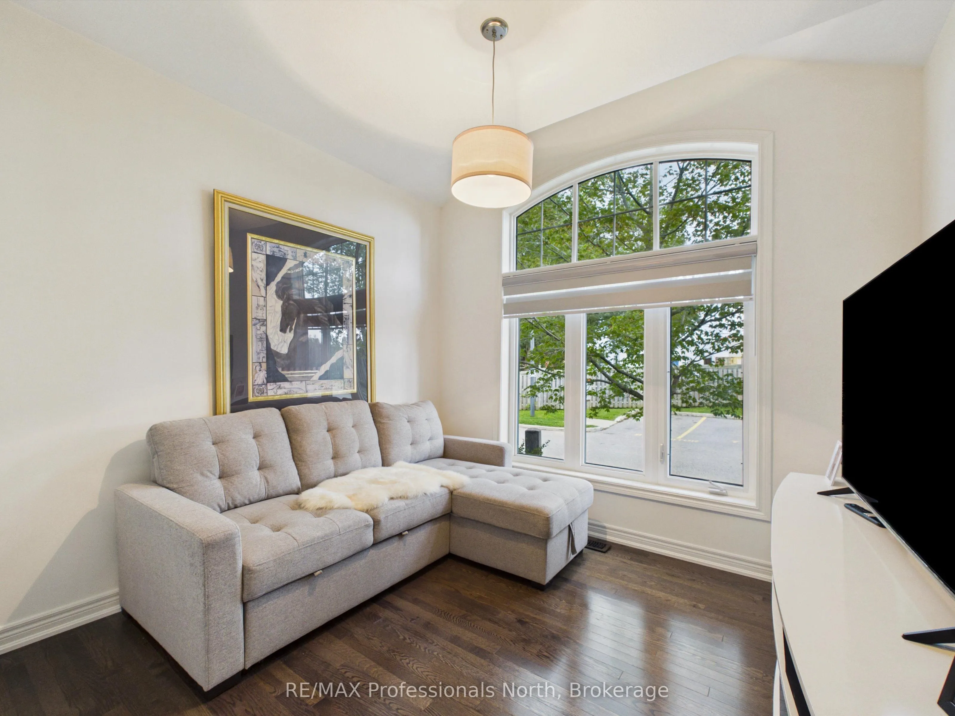 35 Canterbury Circle