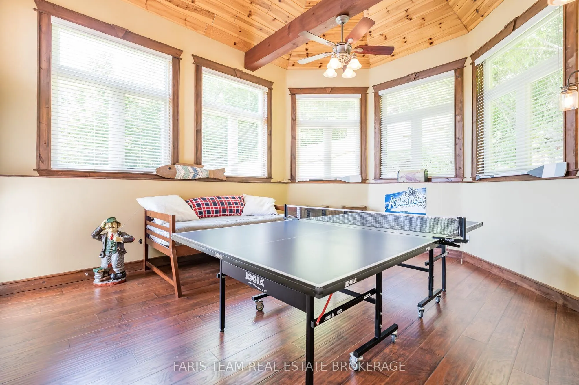 375 Champlain Road
