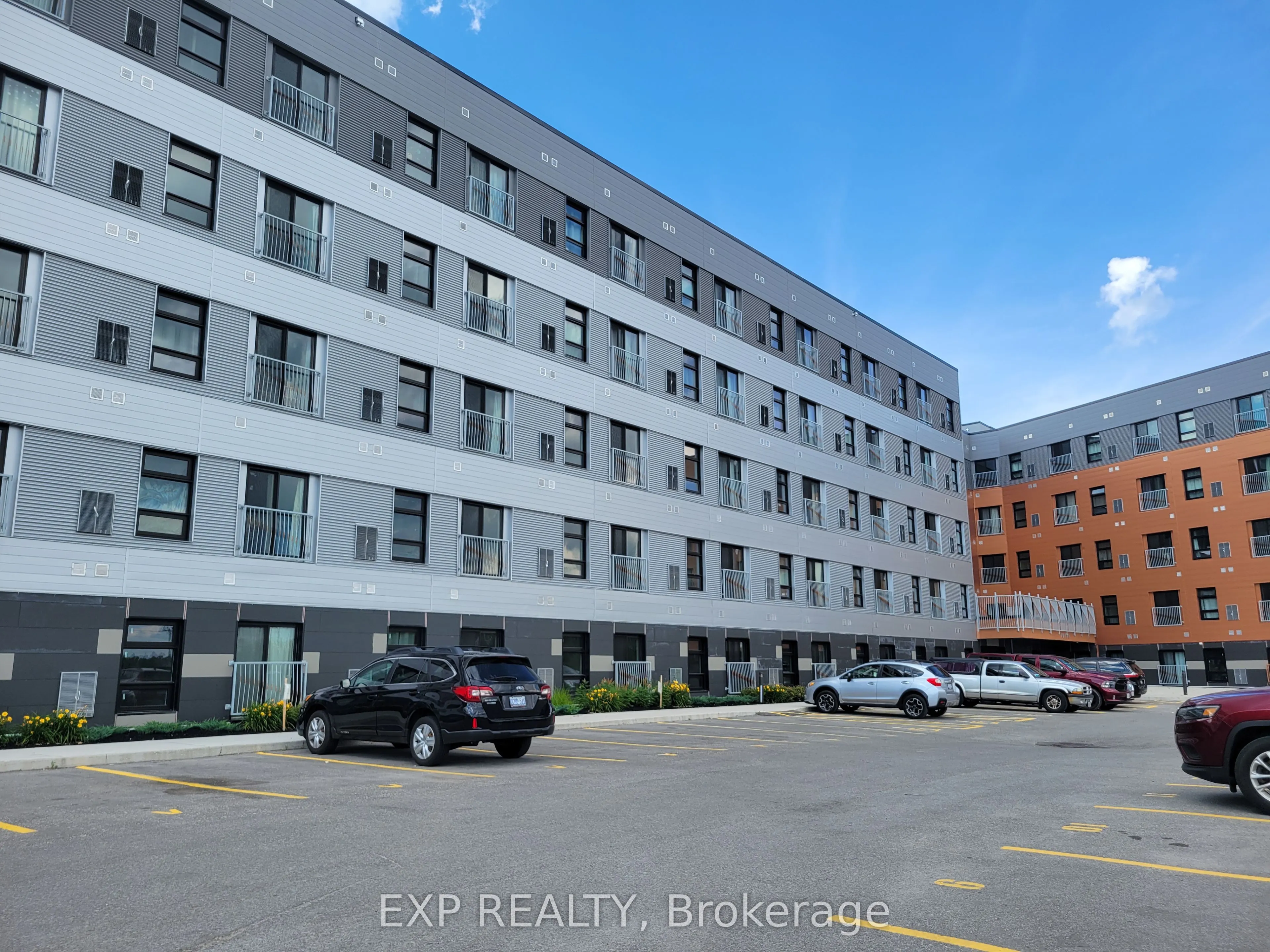 75 Barrie Road #113