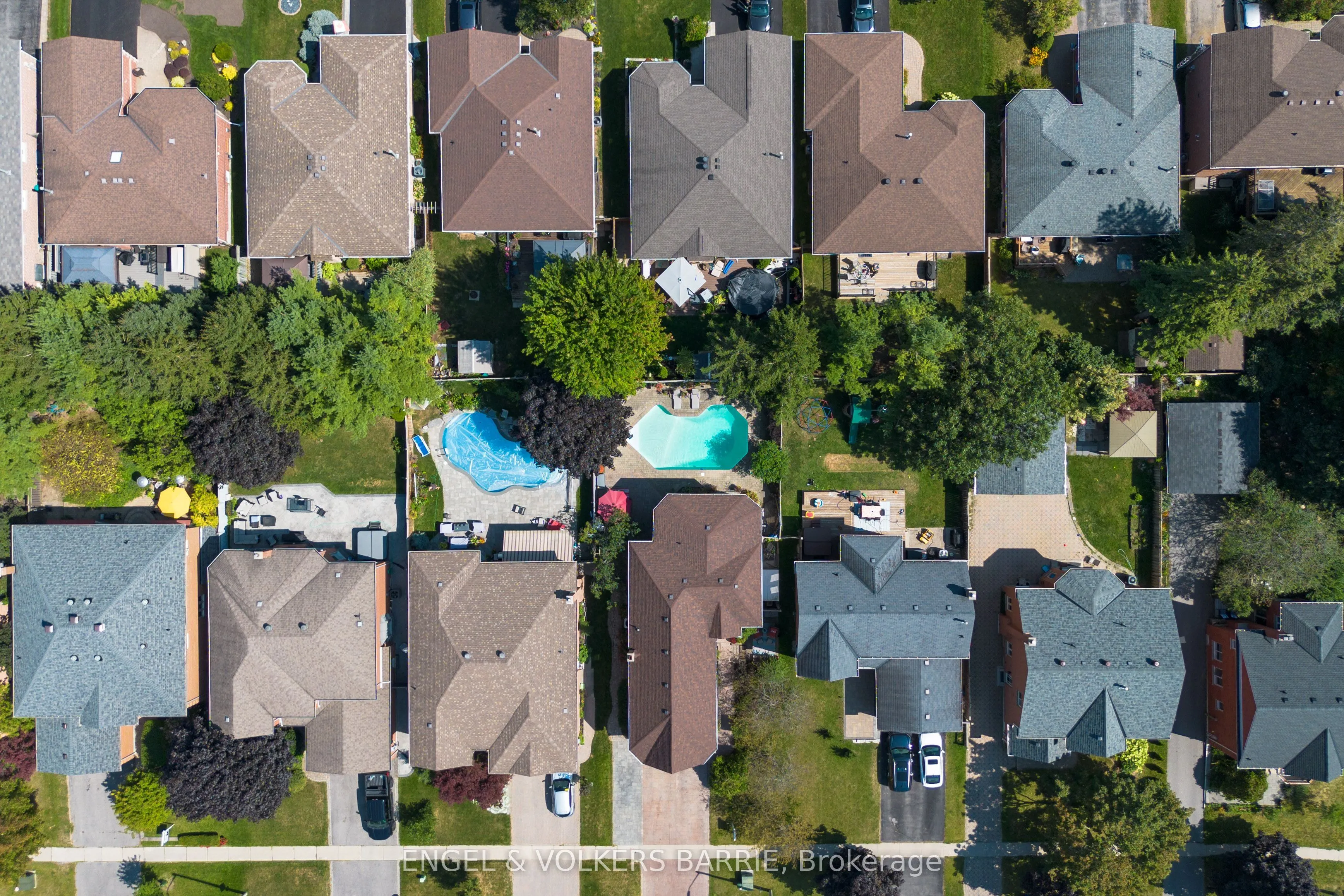 19 Grand Forest Drive
