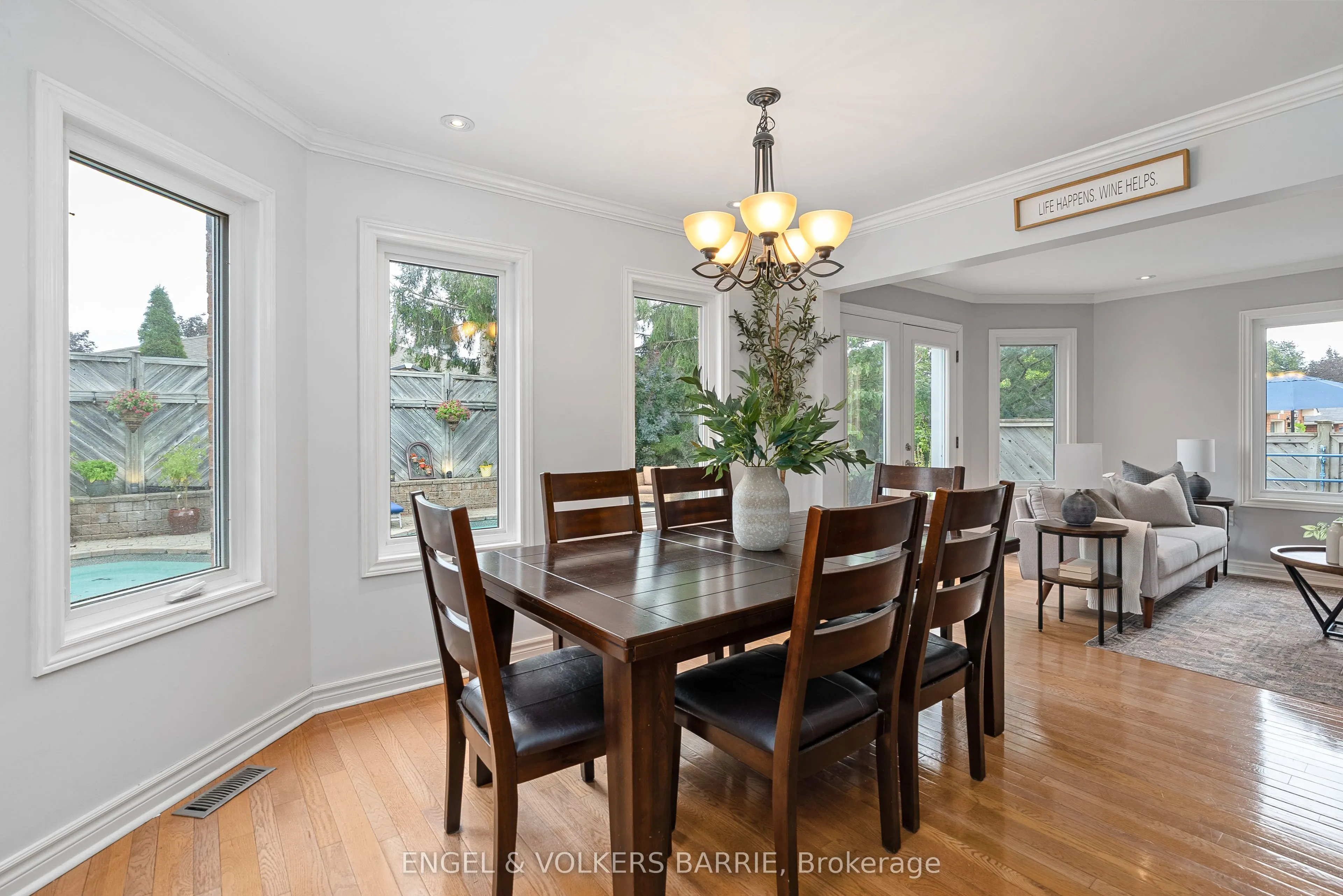 19 Grand Forest Drive