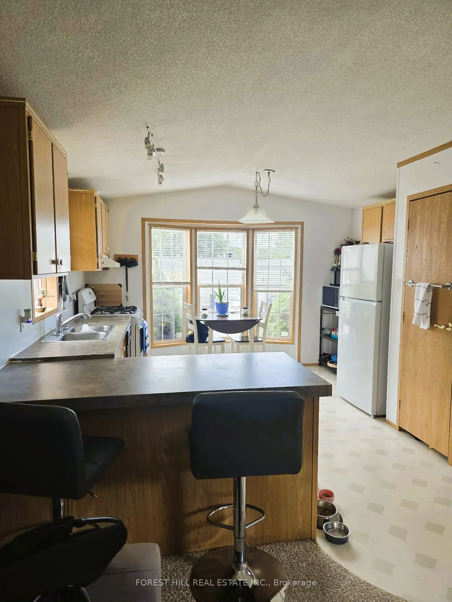 4105 Spruce Road