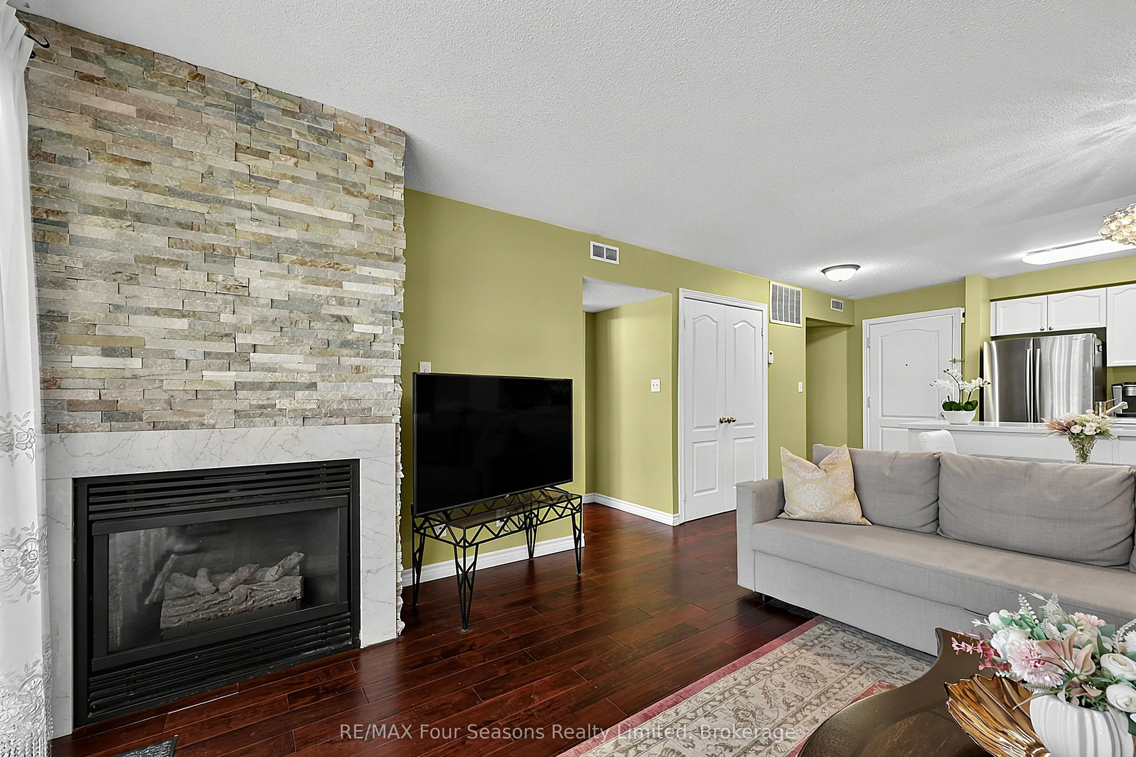 34 Dawson Drive #839
