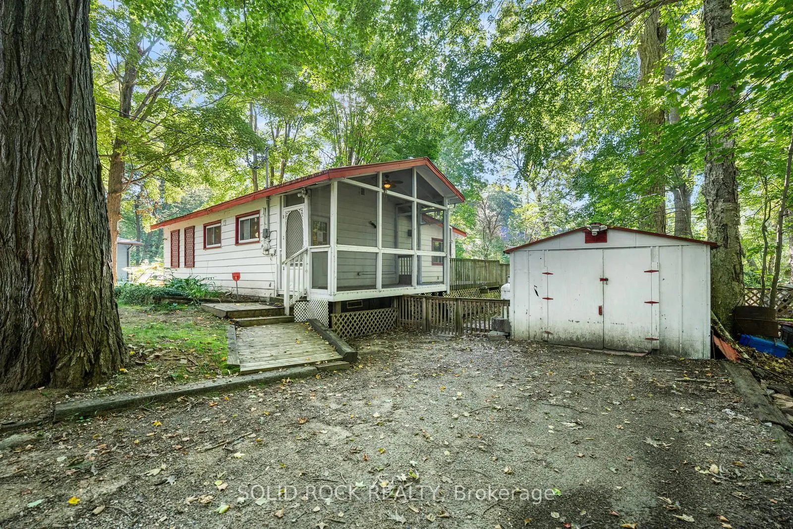 7465 East River Road