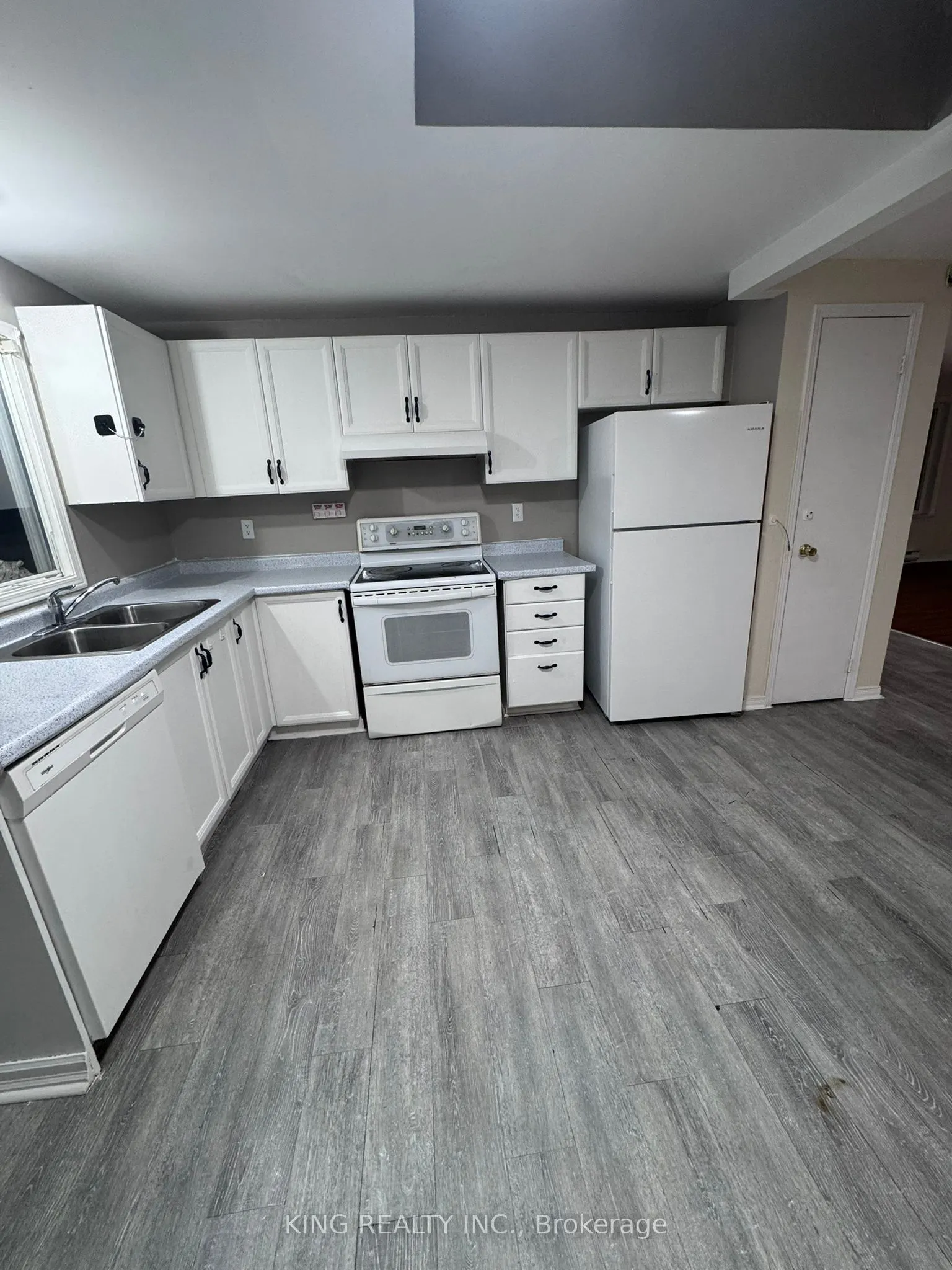 139 Hickling Trail