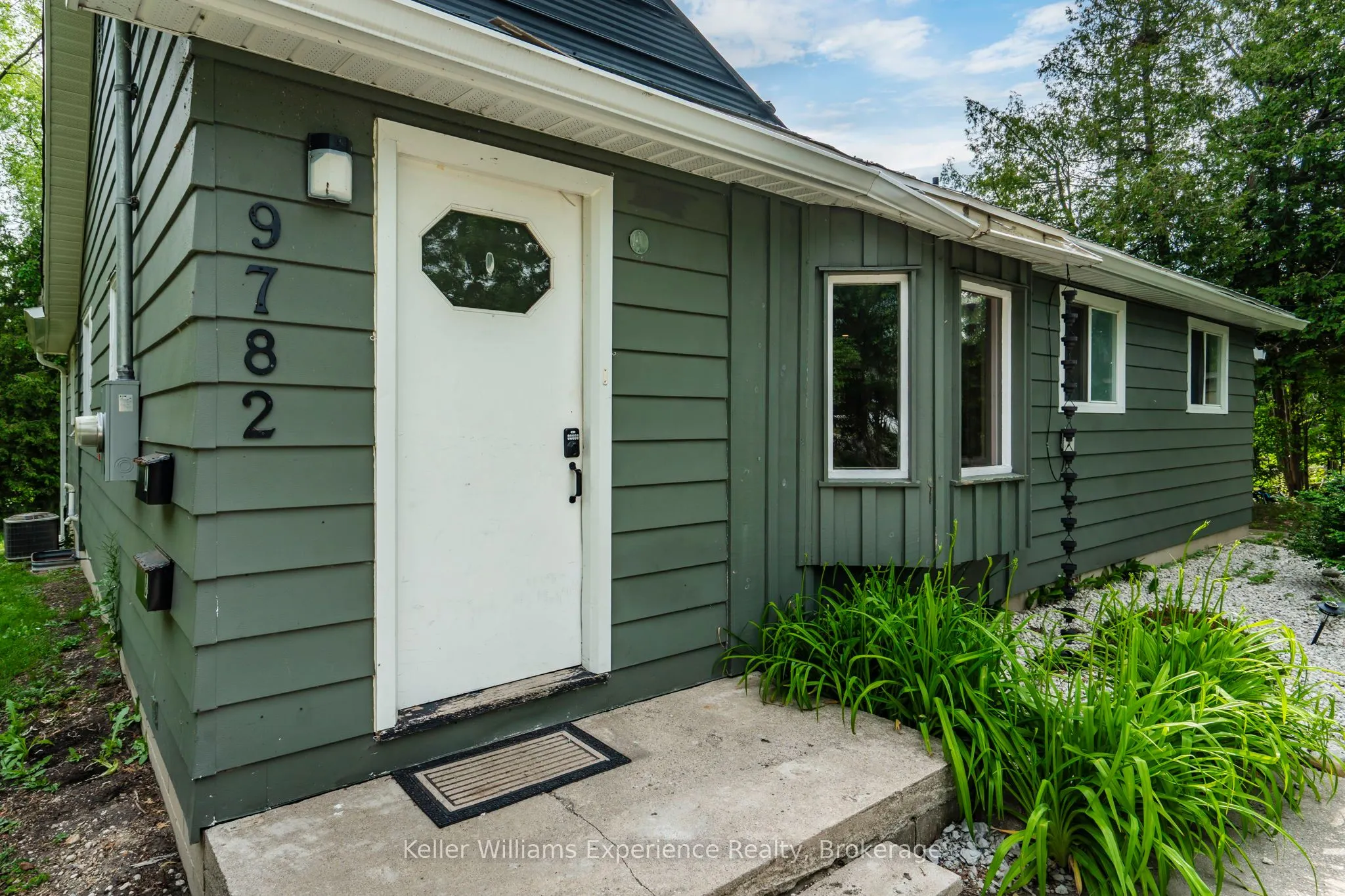 9782 Beachwood Drive