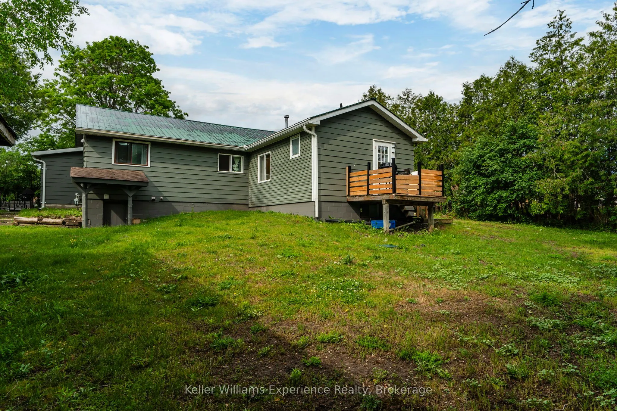 9782 Beachwood Drive