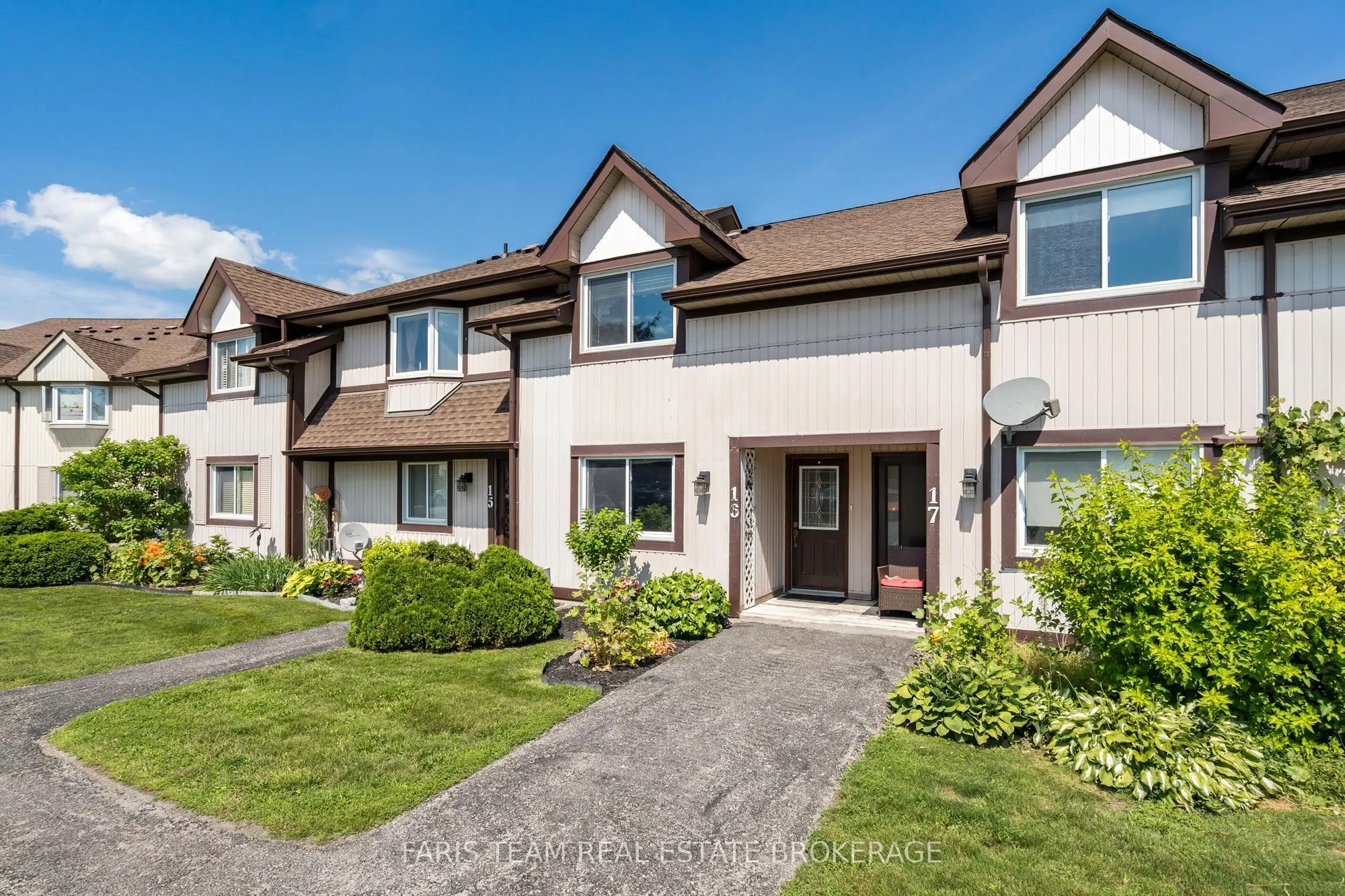 21 Laguna Parkway #16